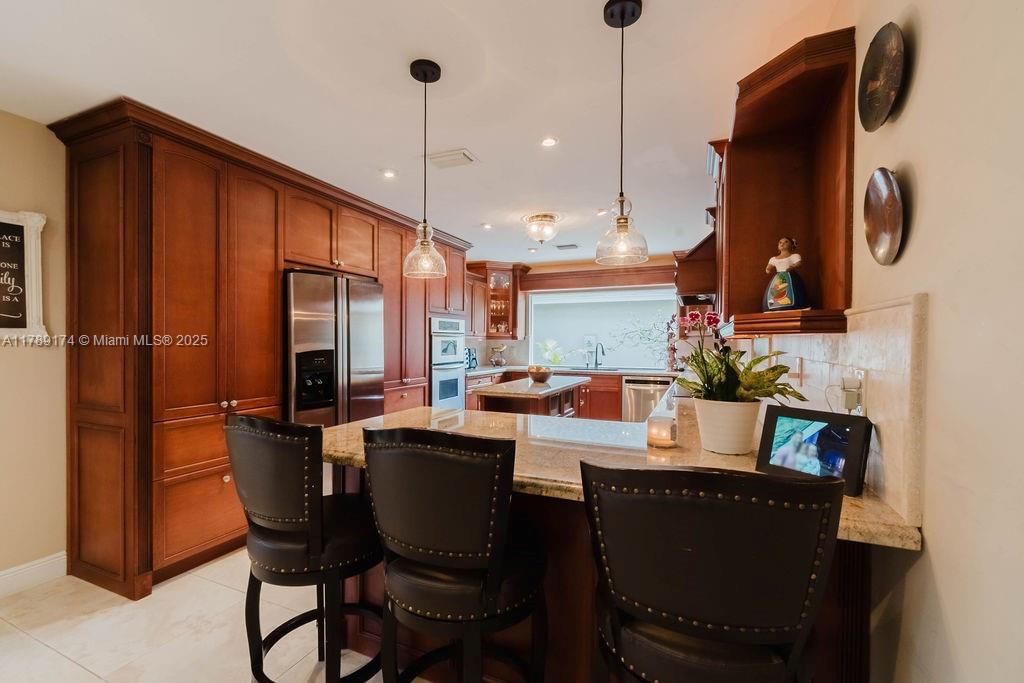 Real estate property located at 4249 147th Ct, Miami-dade, Lakes Of The Meadow Patio, Miami, FL