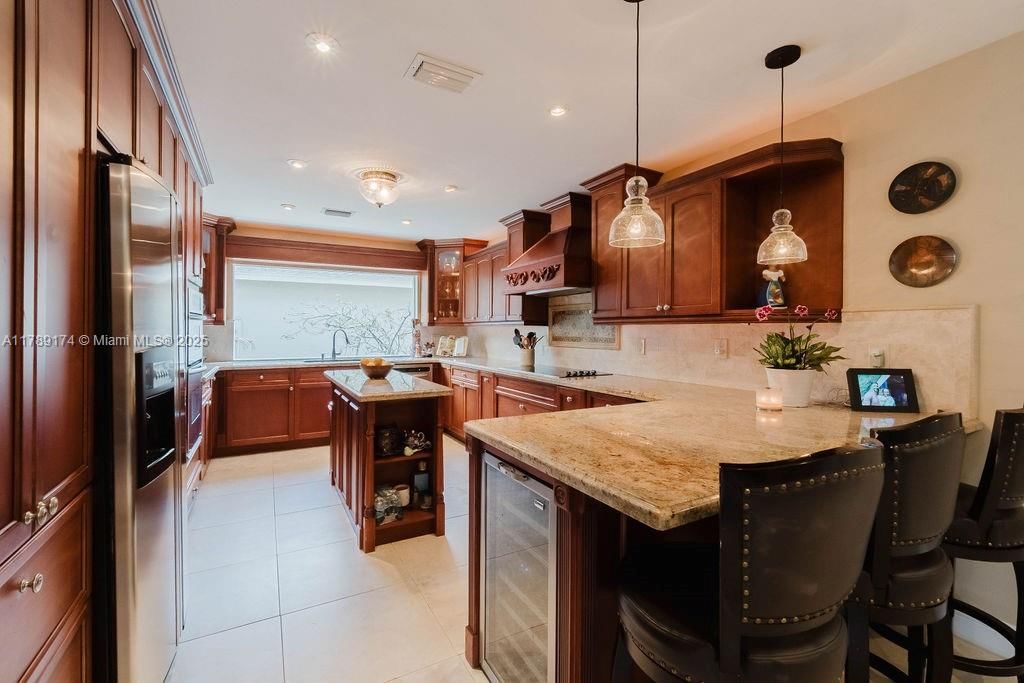 Real estate property located at 4249 147th Ct, Miami-dade, Lakes Of The Meadow Patio, Miami, FL