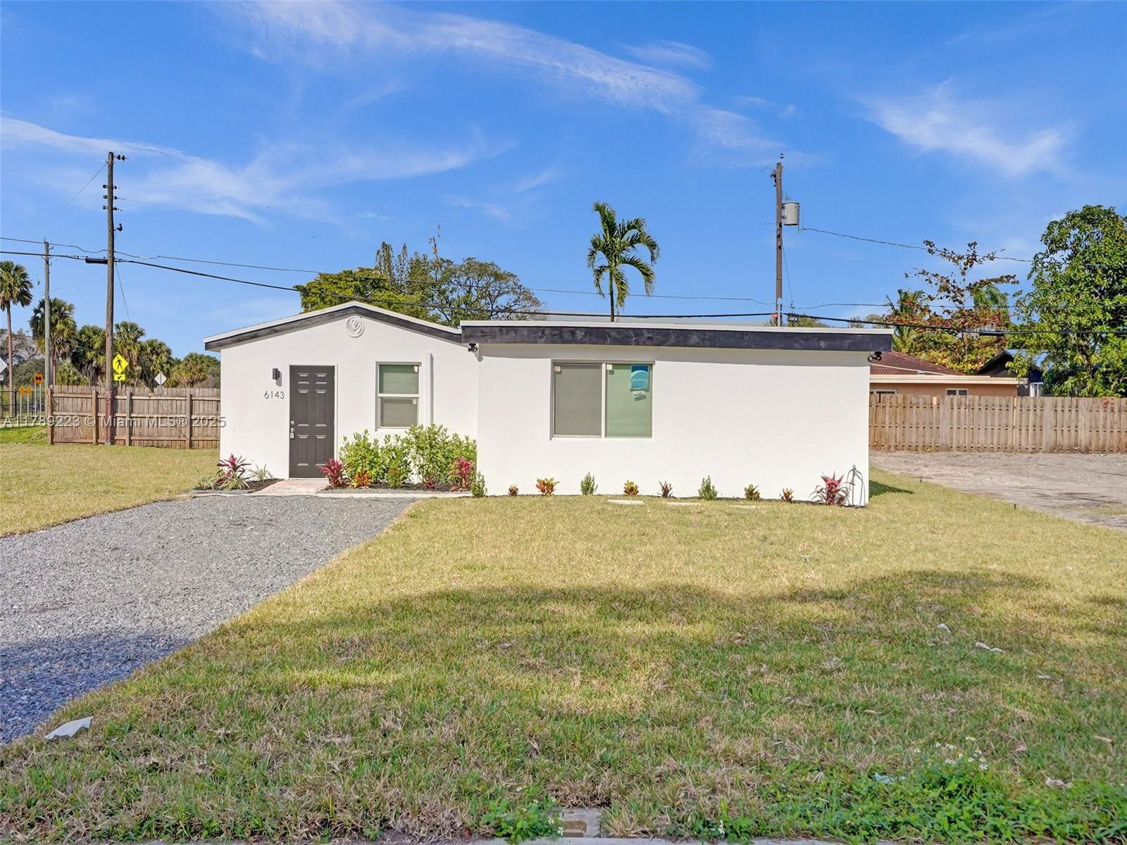 Real estate property located at 6147 40th St, Broward, Sun Land Park, Miramar, FL