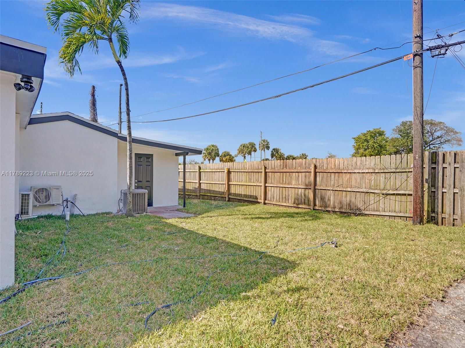 Real estate property located at 6147 40th St, Broward, Sun Land Park, Miramar, FL