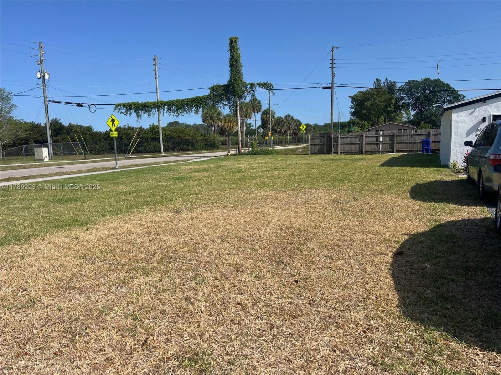 Real estate property located at 6147 40th St, Broward, Sun Land Park, Miramar, FL