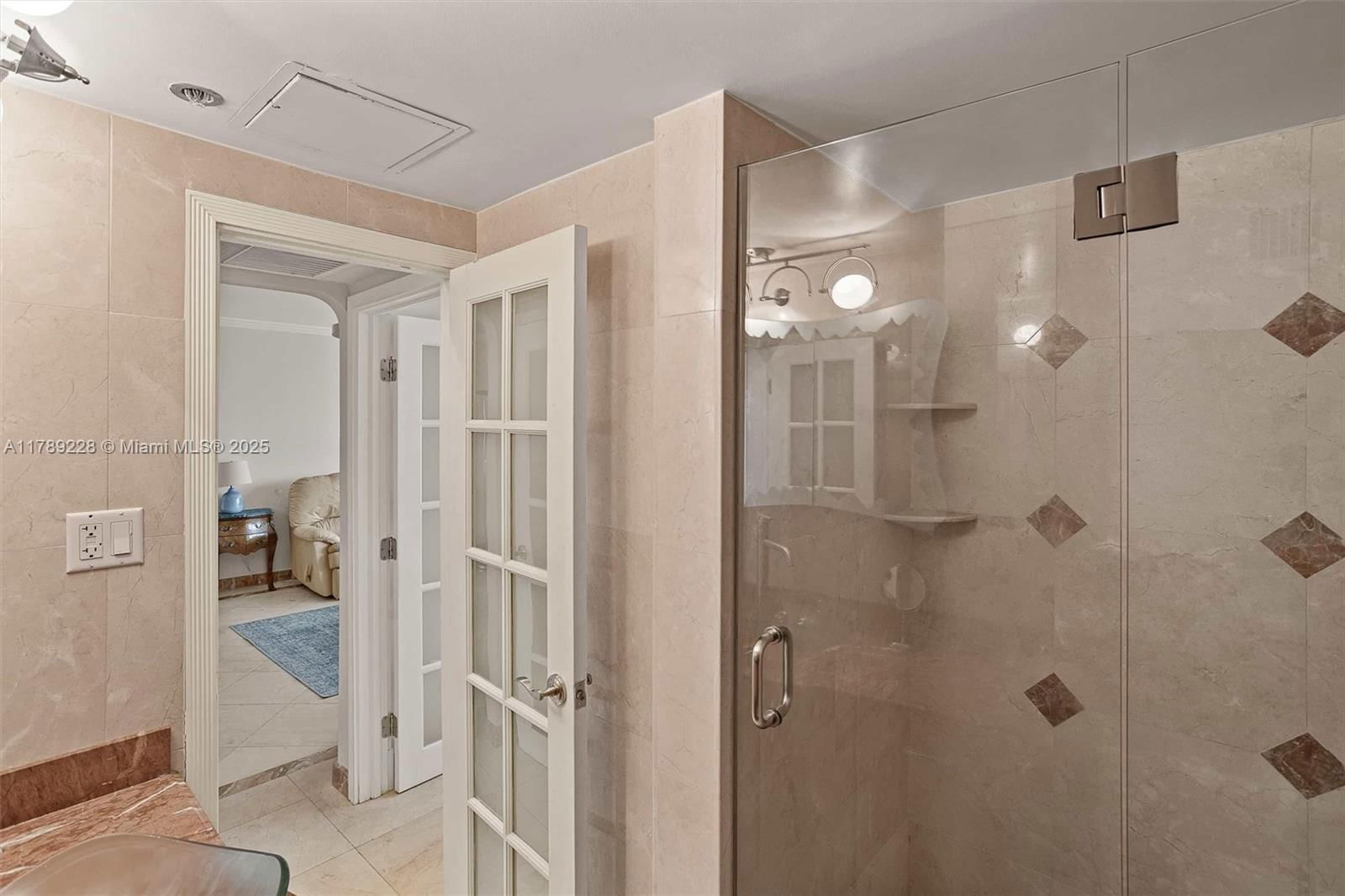 Real estate property located at 5225 Collins Ave #1117, Miami-dade, The Alexander Condo, Miami Beach, FL