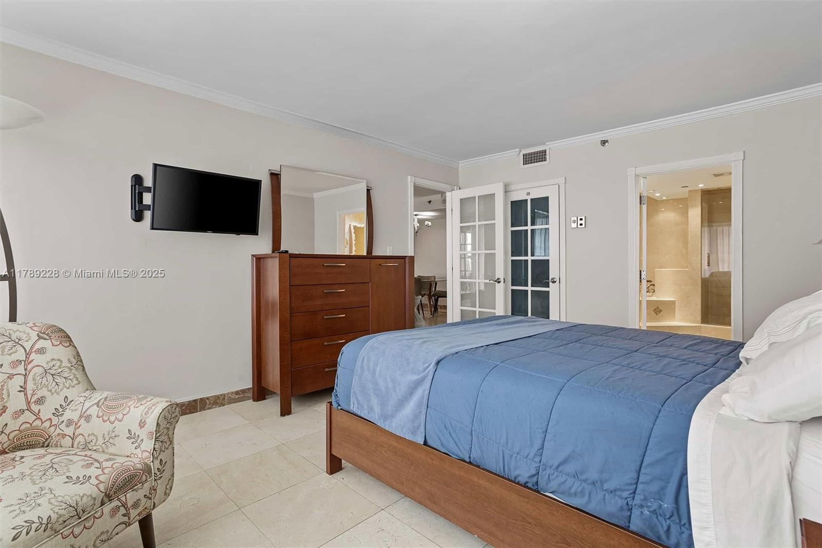 Real estate property located at 5225 Collins Ave #1117, Miami-dade, The Alexander Condo, Miami Beach, FL