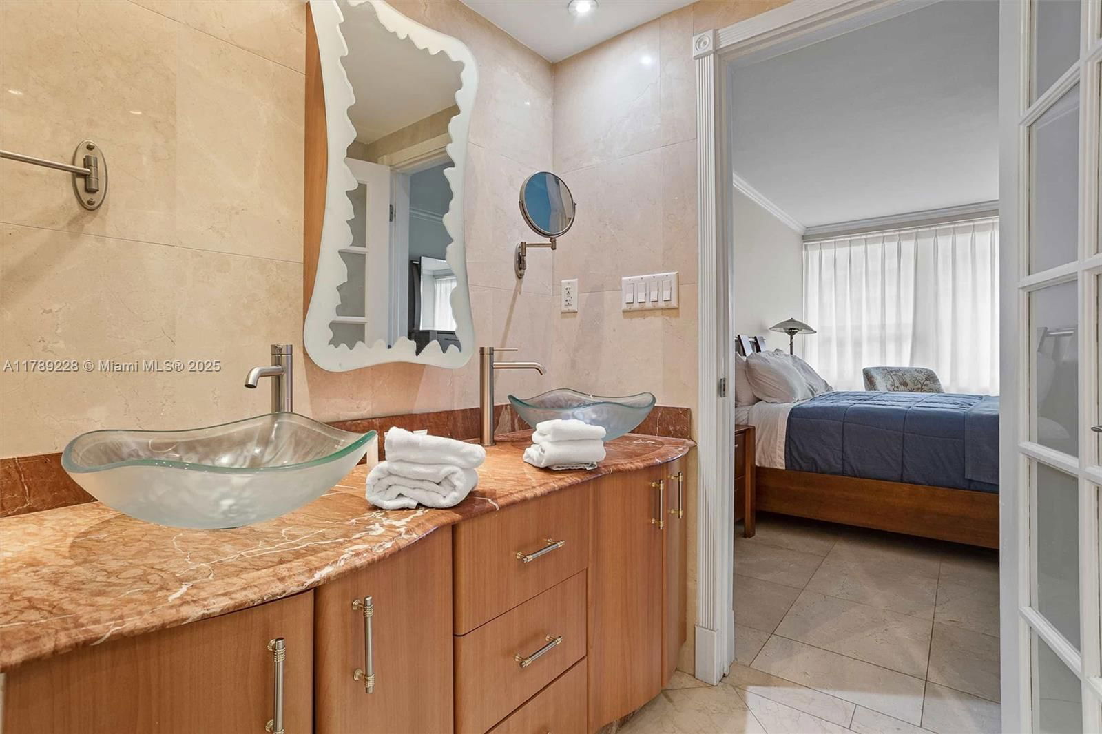 Real estate property located at 5225 Collins Ave #1117, Miami-dade, The Alexander Condo, Miami Beach, FL