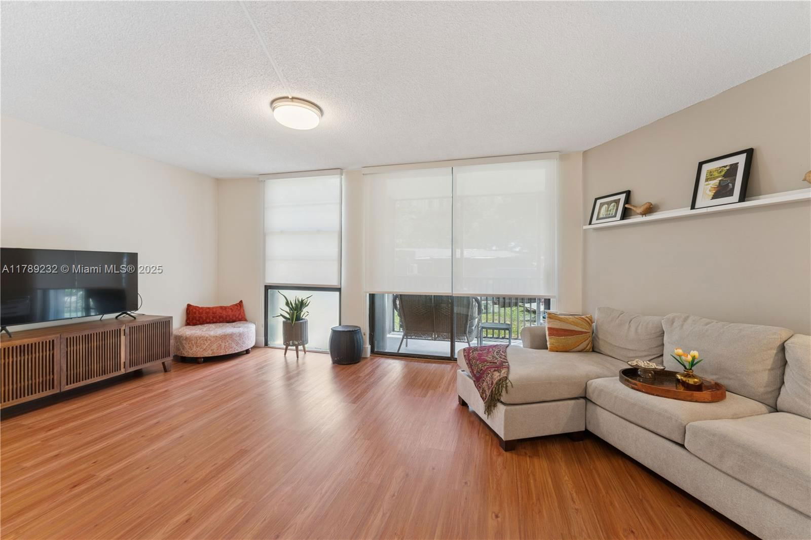 Real estate property located at 3101 Country Club Dr #102, Miami-dade, Bravura Ii Condo, Aventura, FL