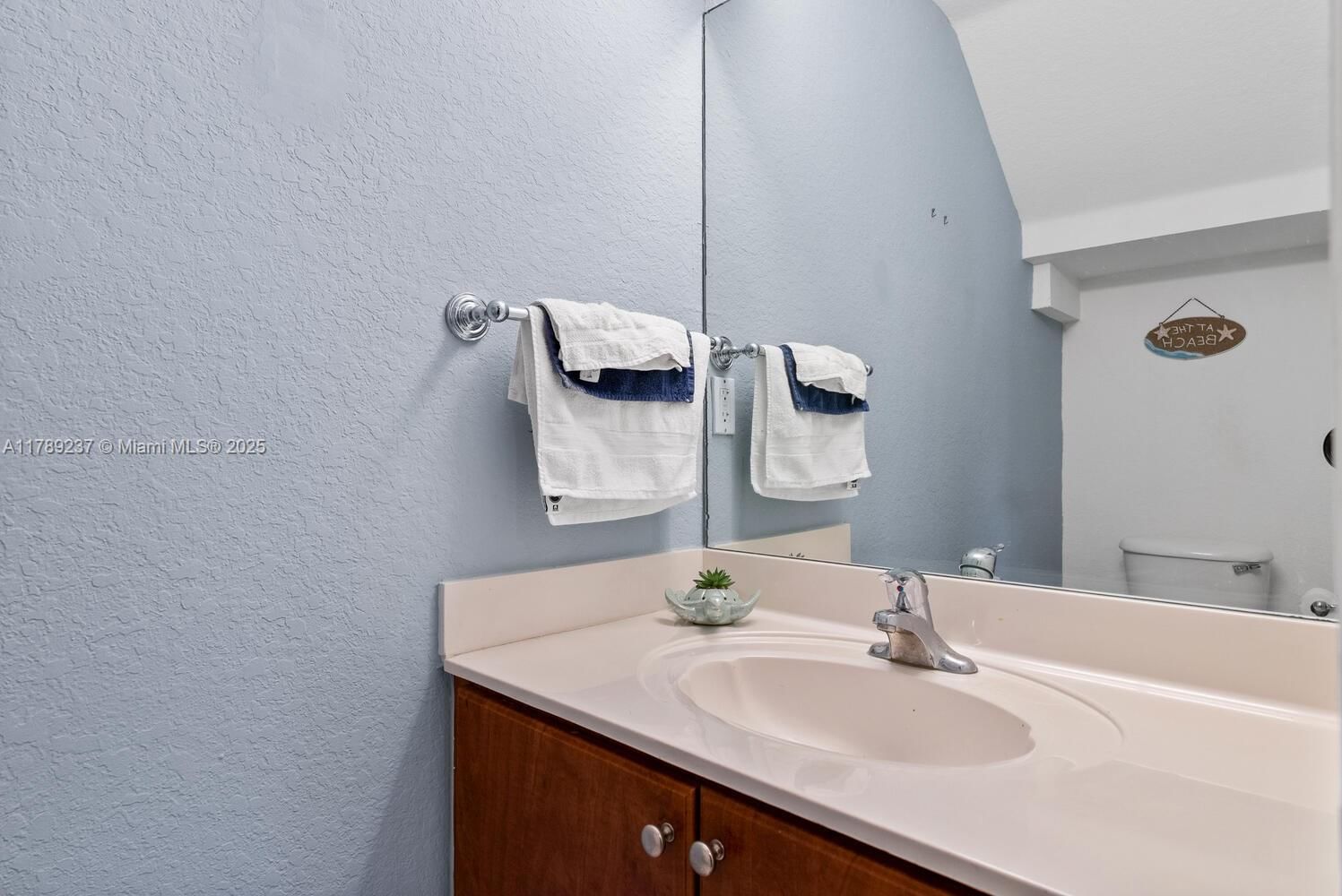 Real estate property located at 21937 88th Path, Miami-dade, Lakes By The Bay Jay, Cutler Bay, FL