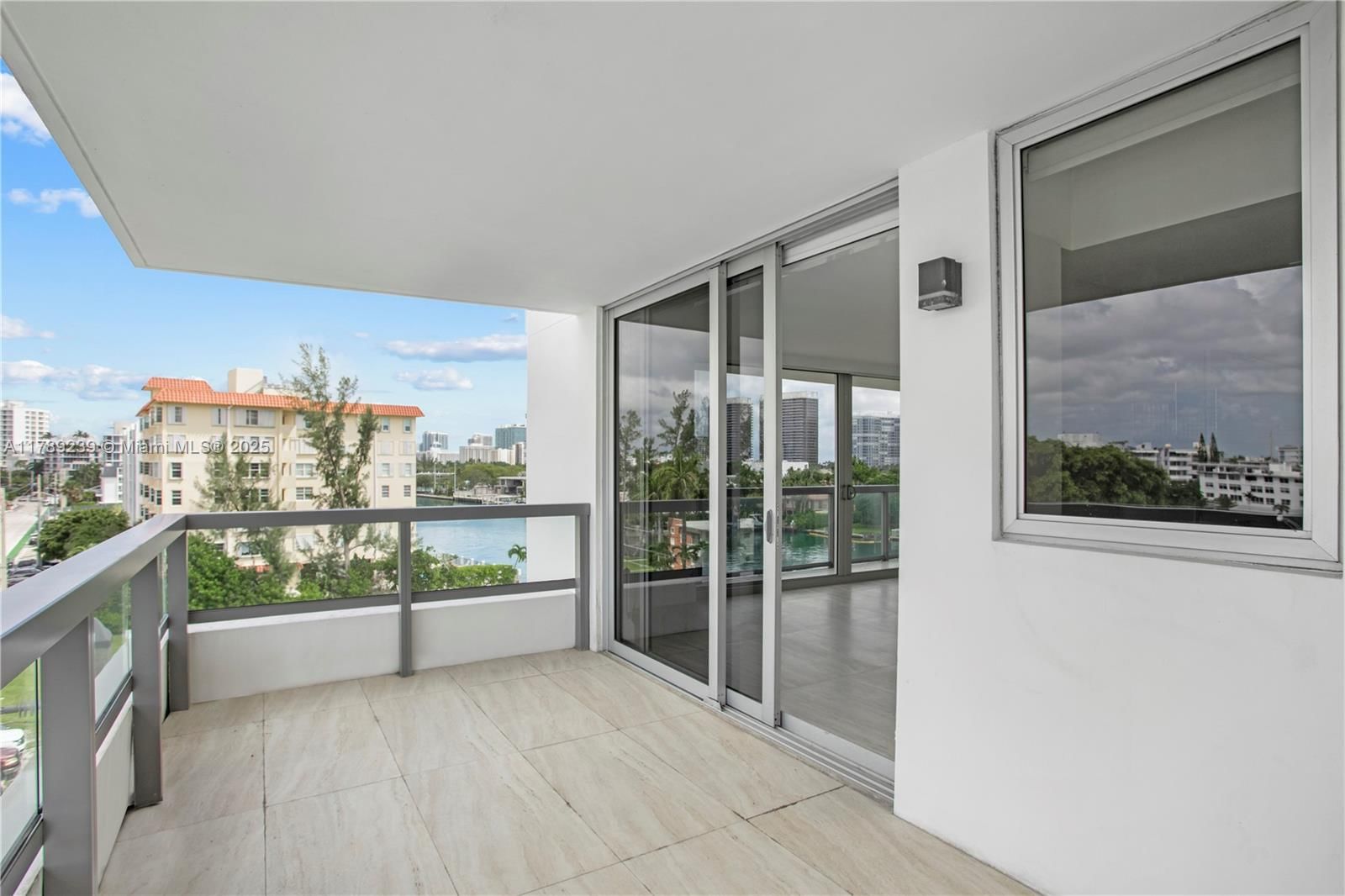 Real estate property located at 9261 Bay Harbor Dr #606, Miami-dade, The Ivory Residence Condo, Bay Harbor Islands, FL