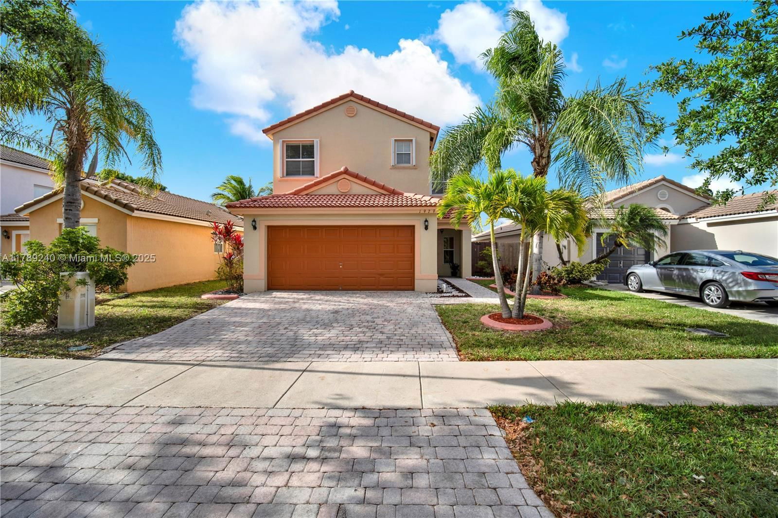 Real estate property located at 1979 13th St, Miami-dade, Shores At Keys Gate, Homestead, FL