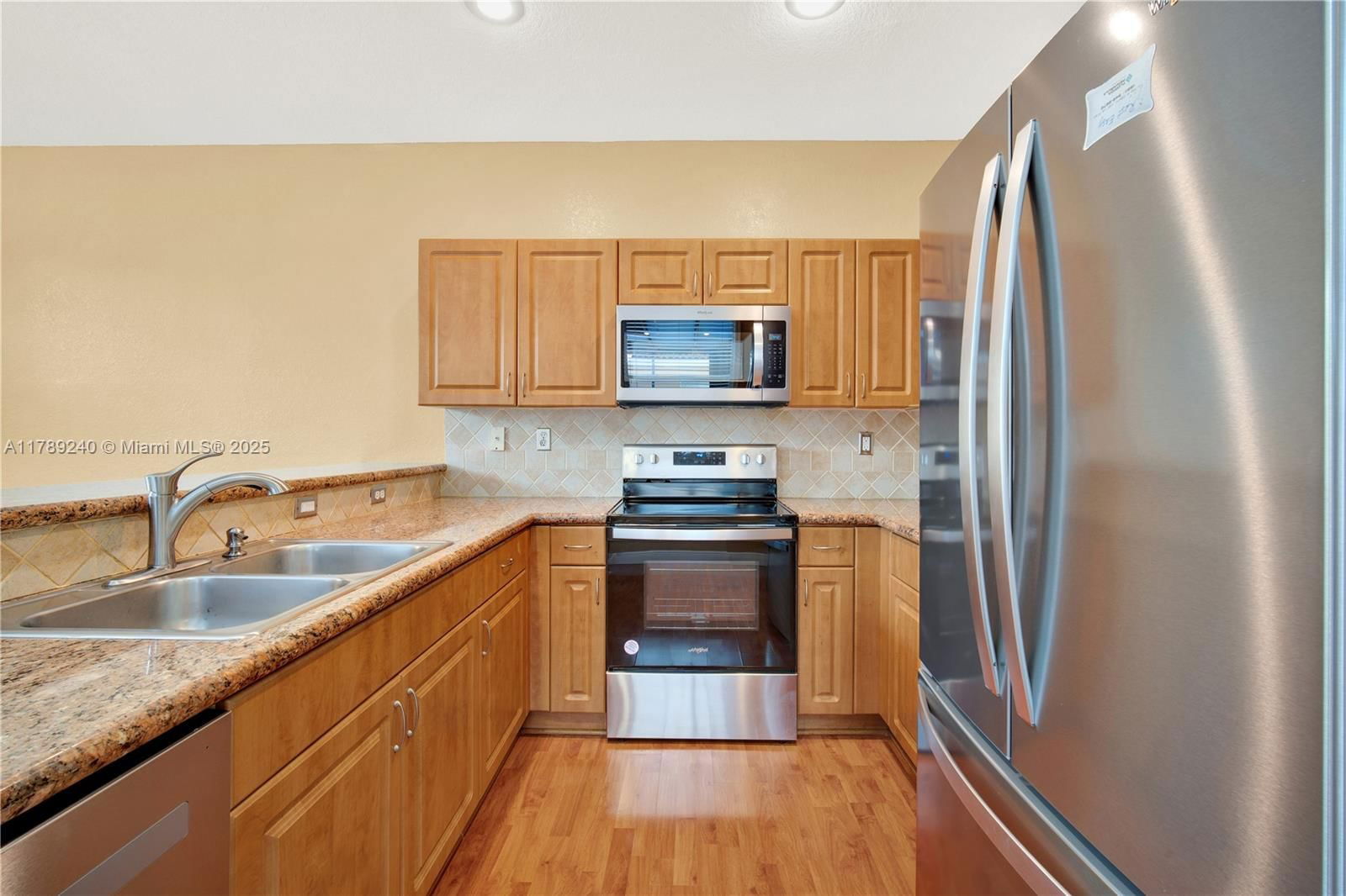 Real estate property located at 1979 13th St, Miami-dade, Shores At Keys Gate, Homestead, FL