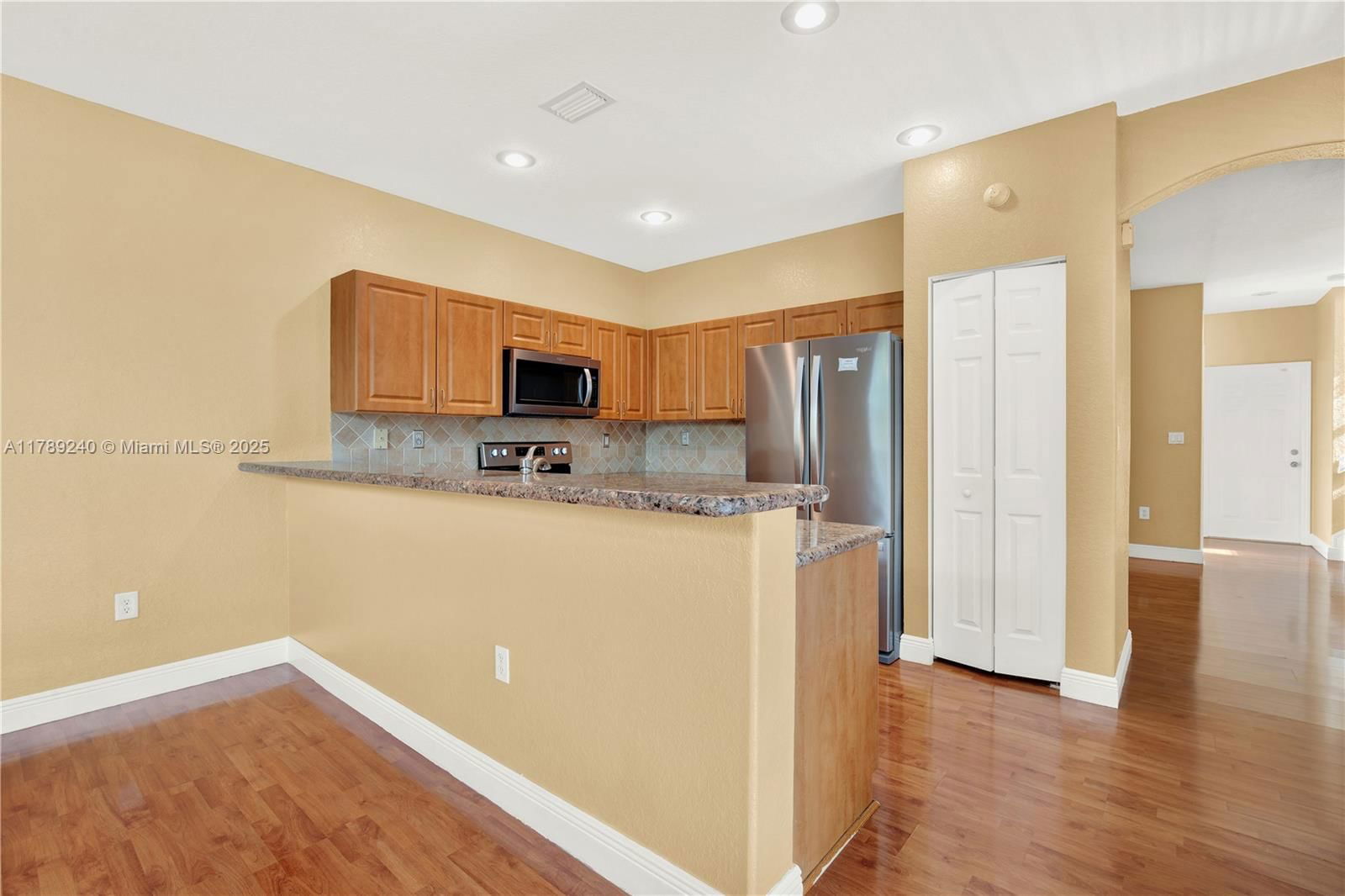 Real estate property located at 1979 13th St, Miami-dade, Shores At Keys Gate, Homestead, FL