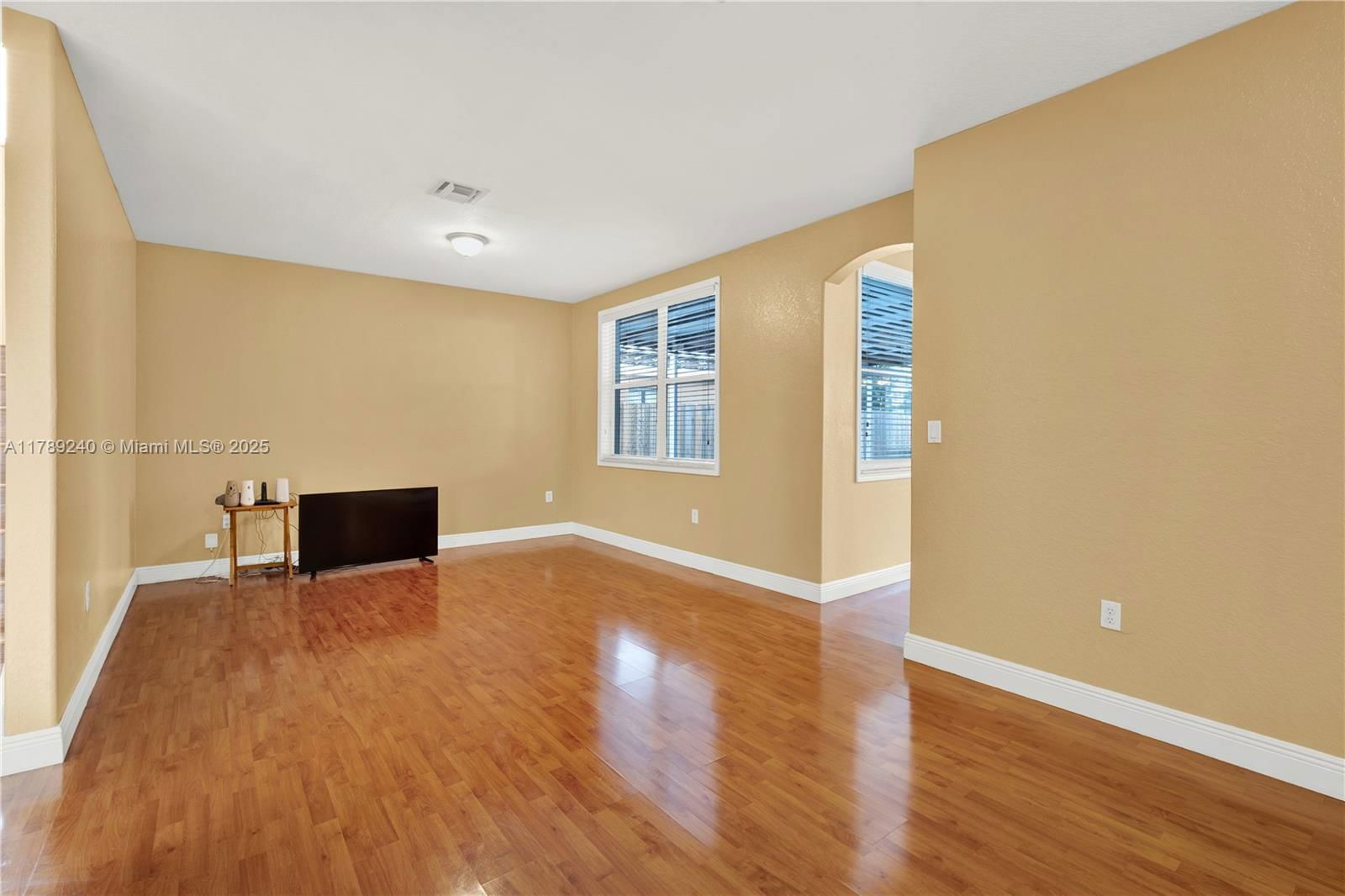 Real estate property located at 1979 13th St, Miami-dade, Shores At Keys Gate, Homestead, FL