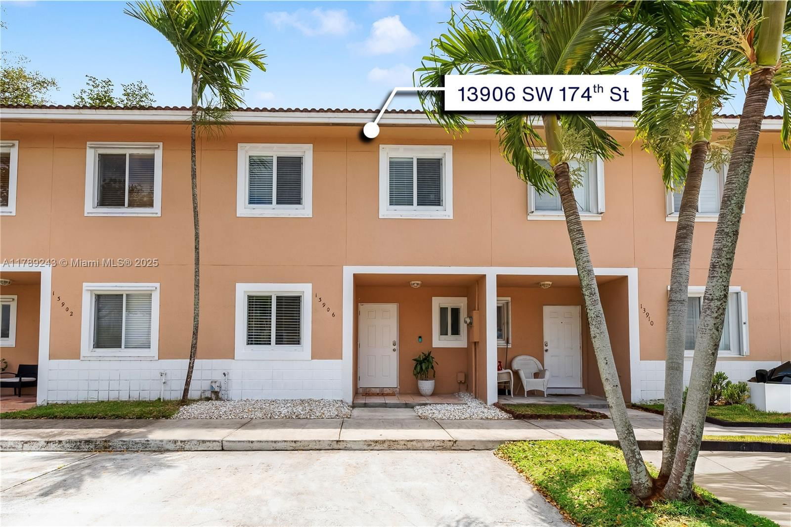 Real estate property located at 13906 174th St, Miami-dade, Weitzer Serena Lakes Town, Miami, FL
