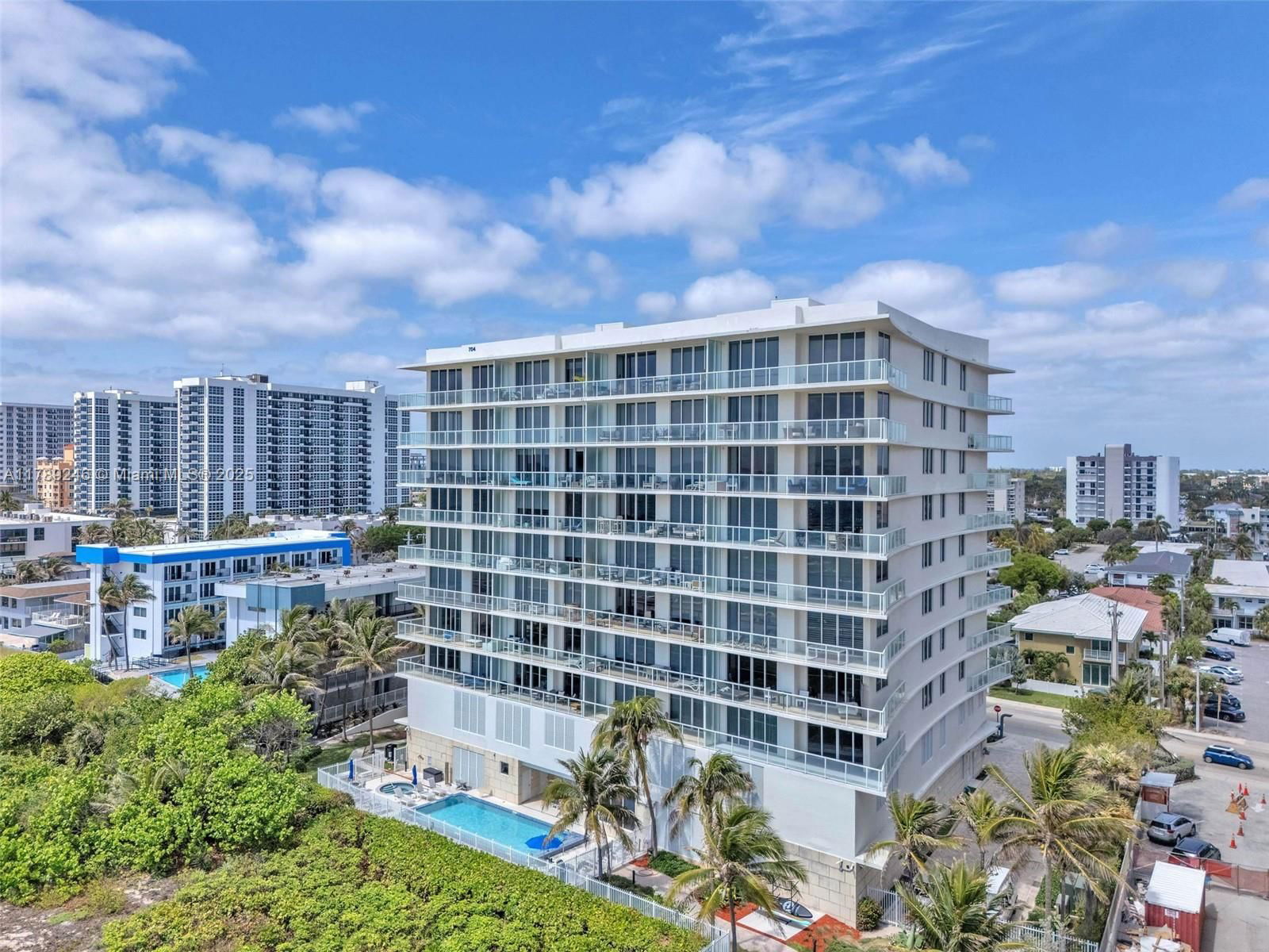 Real estate property located at , Broward, Luna Ocean Residences Con, Pompano Beach, FL