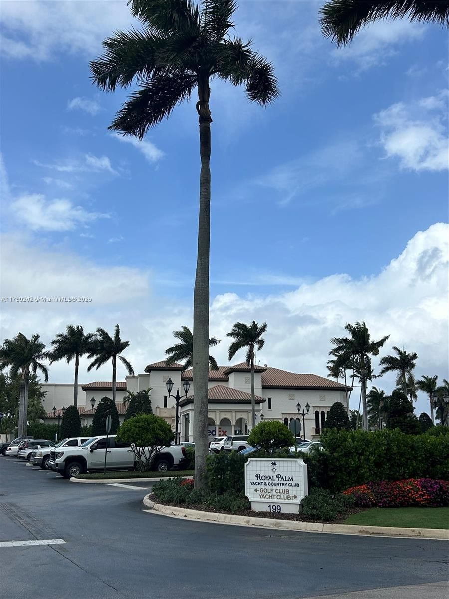 Real estate property located at 2041 Thatch Palm Dr, Palm Beach, Royal Palm Yacht & Countr, Boca Raton, FL
