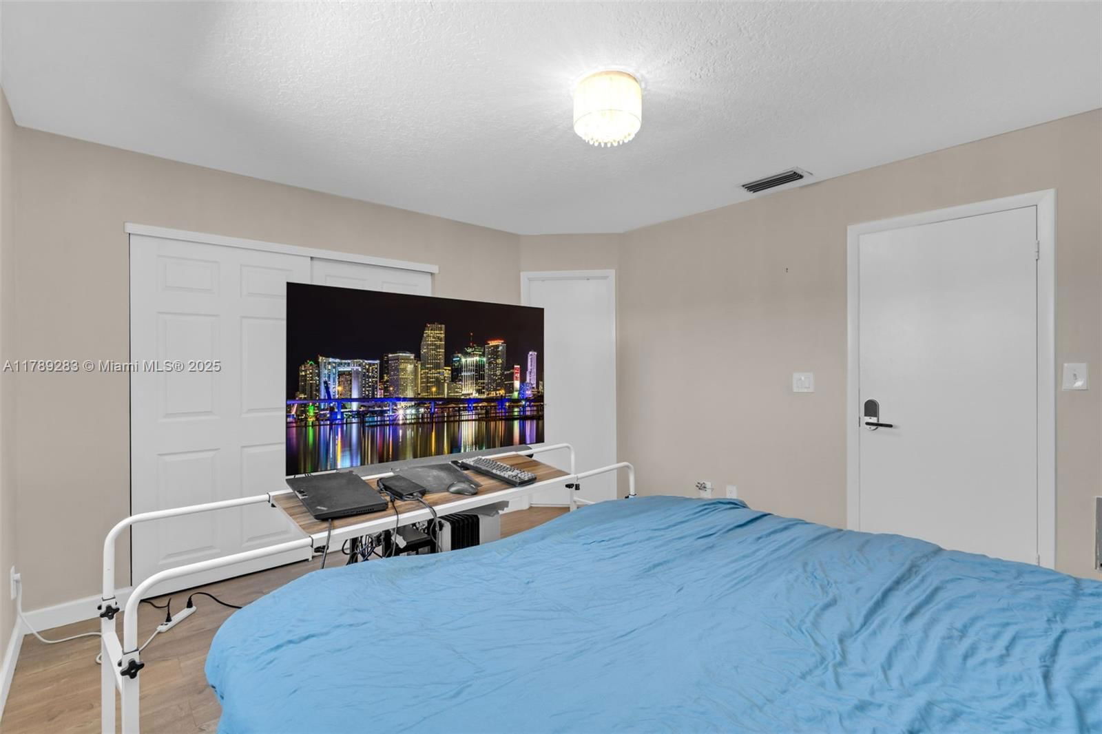 Real estate property located at 1086 5th Ct, Broward, U S Lend Lease Plat No On, Dania Beach, FL