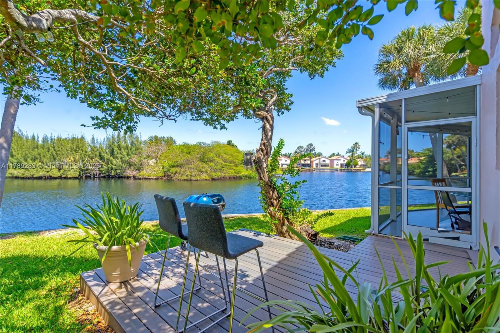 Real estate property located at 1086 5th Ct, Broward, U S Lend Lease Plat No On, Dania Beach, FL