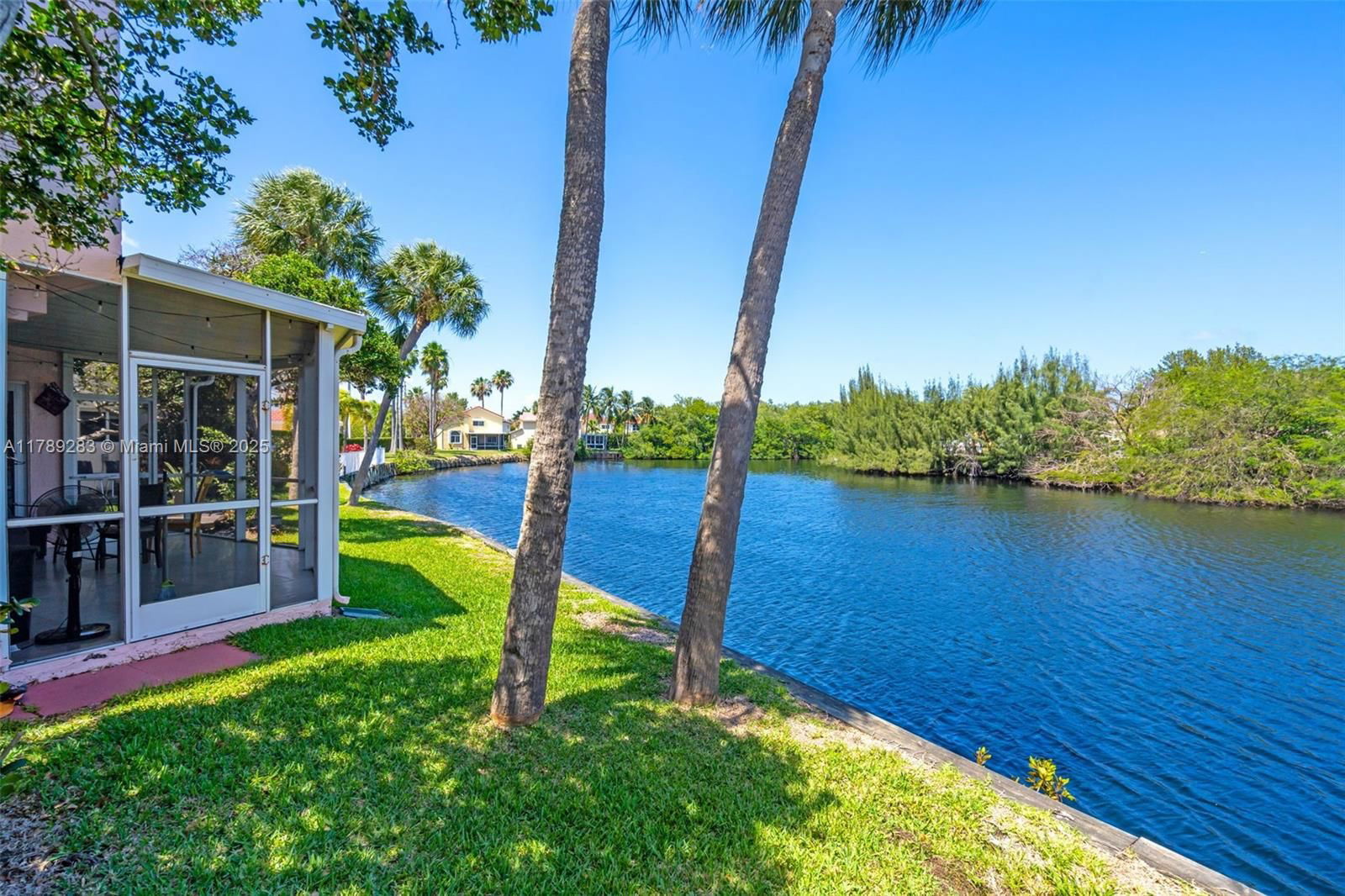 Real estate property located at 1086 5th Ct, Broward, U S Lend Lease Plat No On, Dania Beach, FL