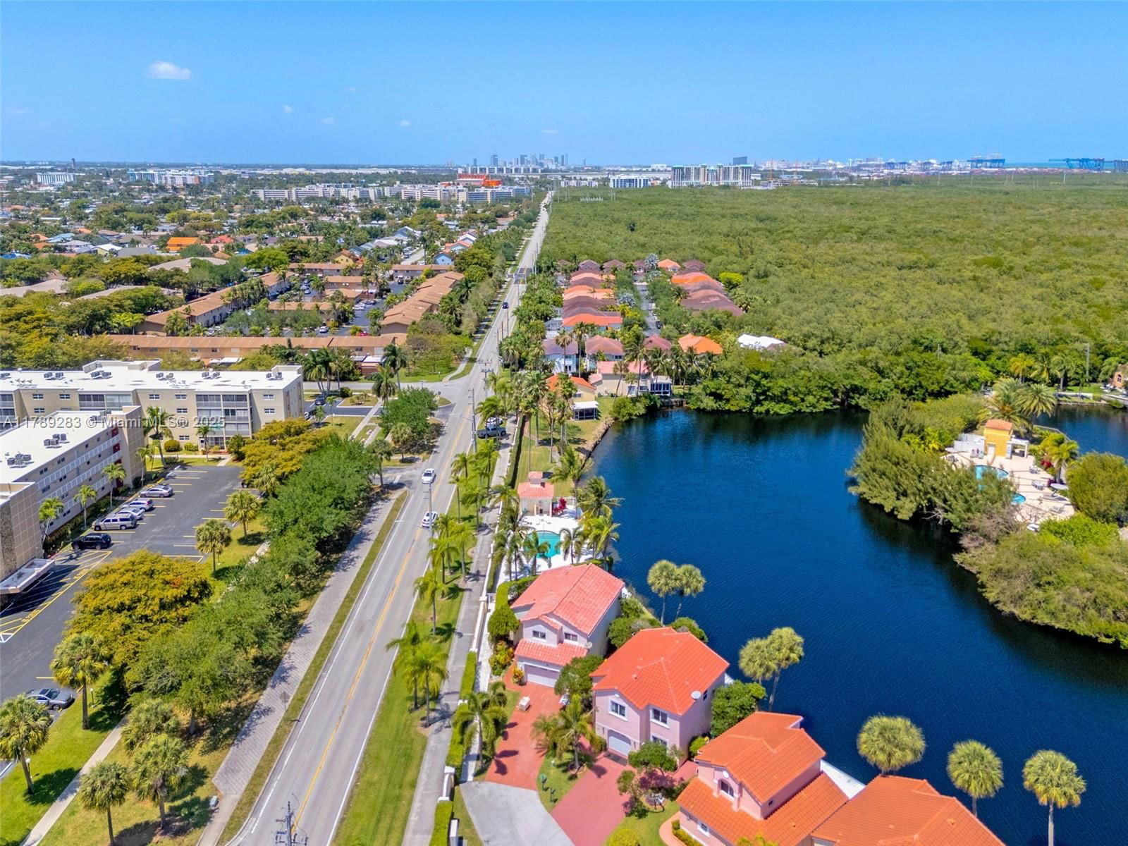 Real estate property located at 1086 5th Ct, Broward, U S Lend Lease Plat No On, Dania Beach, FL