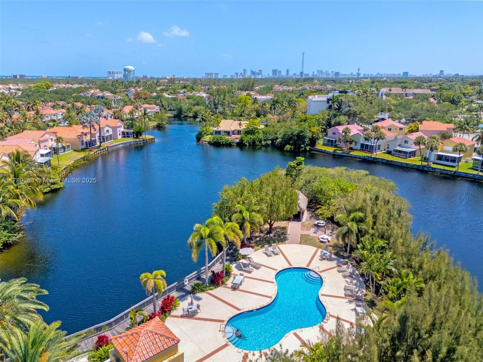 Real estate property located at 1086 5th Ct, Broward, U S Lend Lease Plat No On, Dania Beach, FL