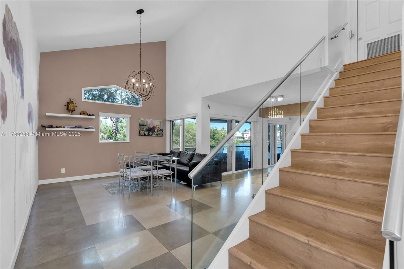 Real estate property located at 1086 5th Ct, Broward, U S Lend Lease Plat No On, Dania Beach, FL
