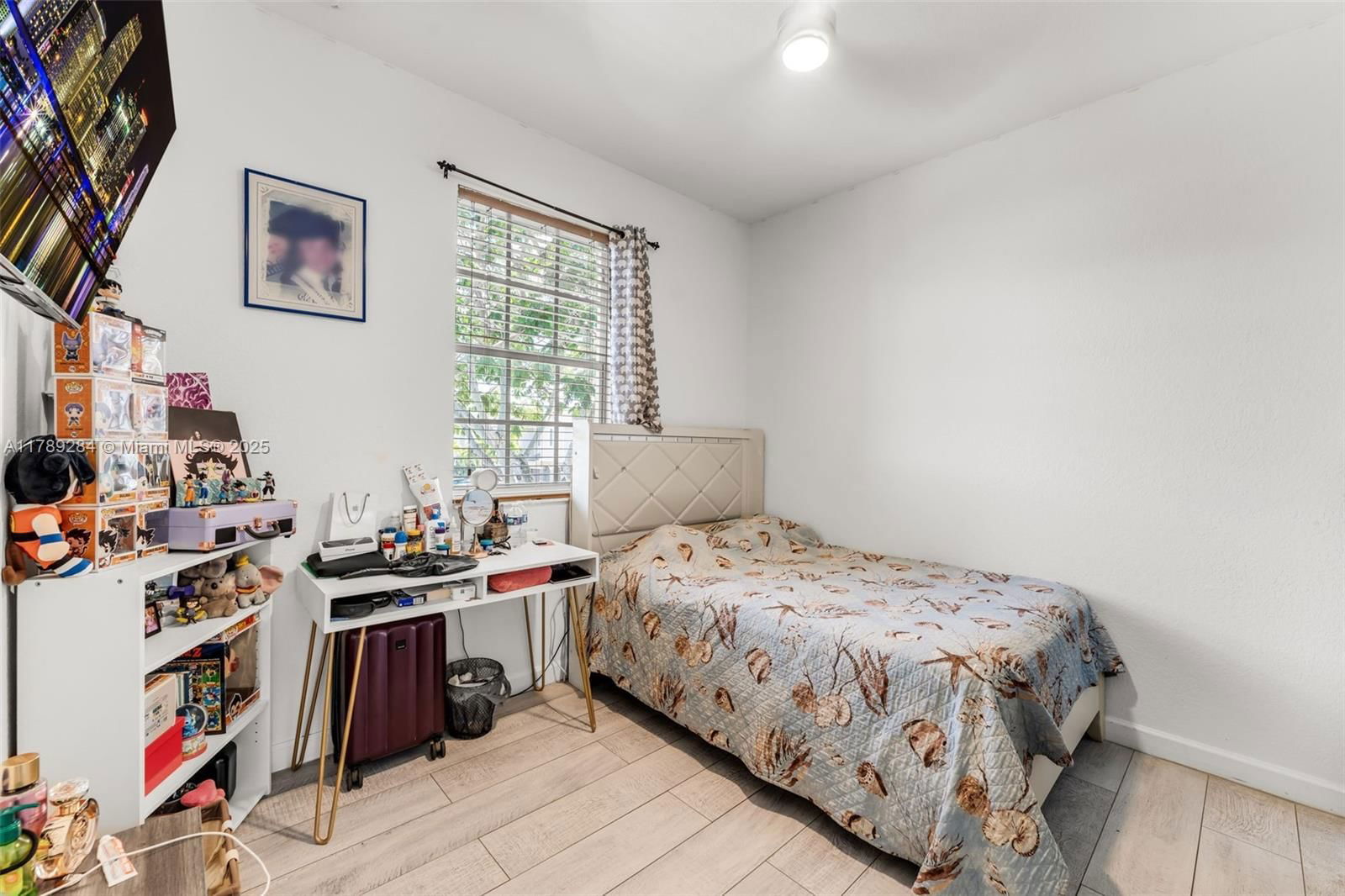 Real estate property located at 9371 221st Way, Miami-dade, Lakes By The Bay Cee, Cutler Bay, FL