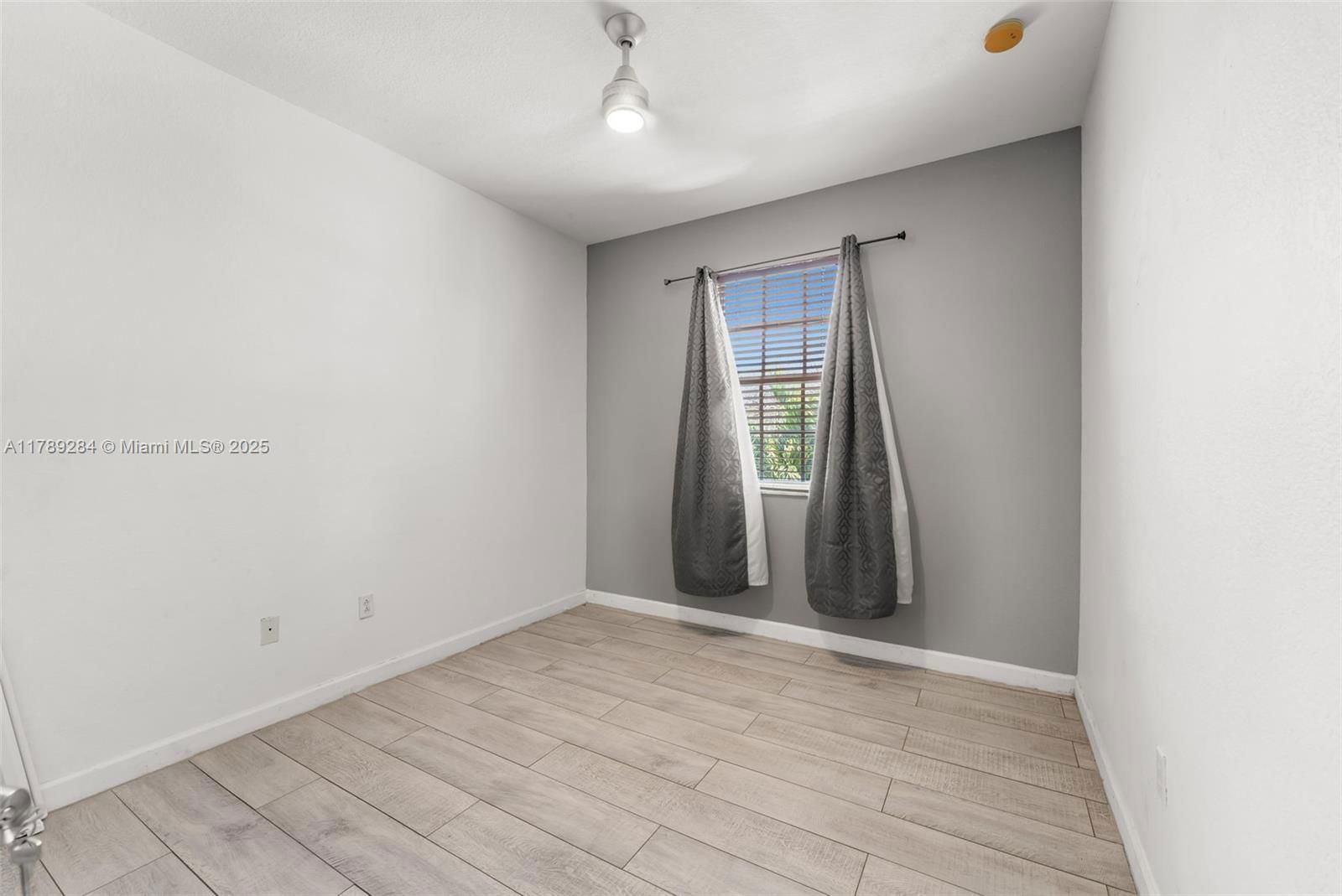 Real estate property located at 9371 221st Way, Miami-dade, Lakes By The Bay Cee, Cutler Bay, FL