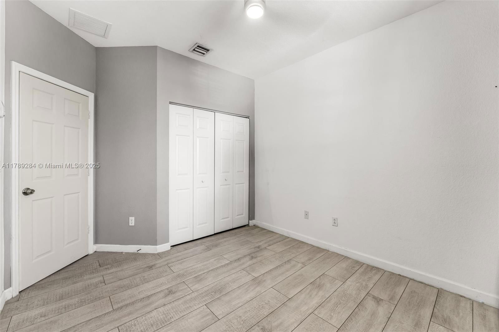 Real estate property located at 9371 221st Way, Miami-dade, Lakes By The Bay Cee, Cutler Bay, FL