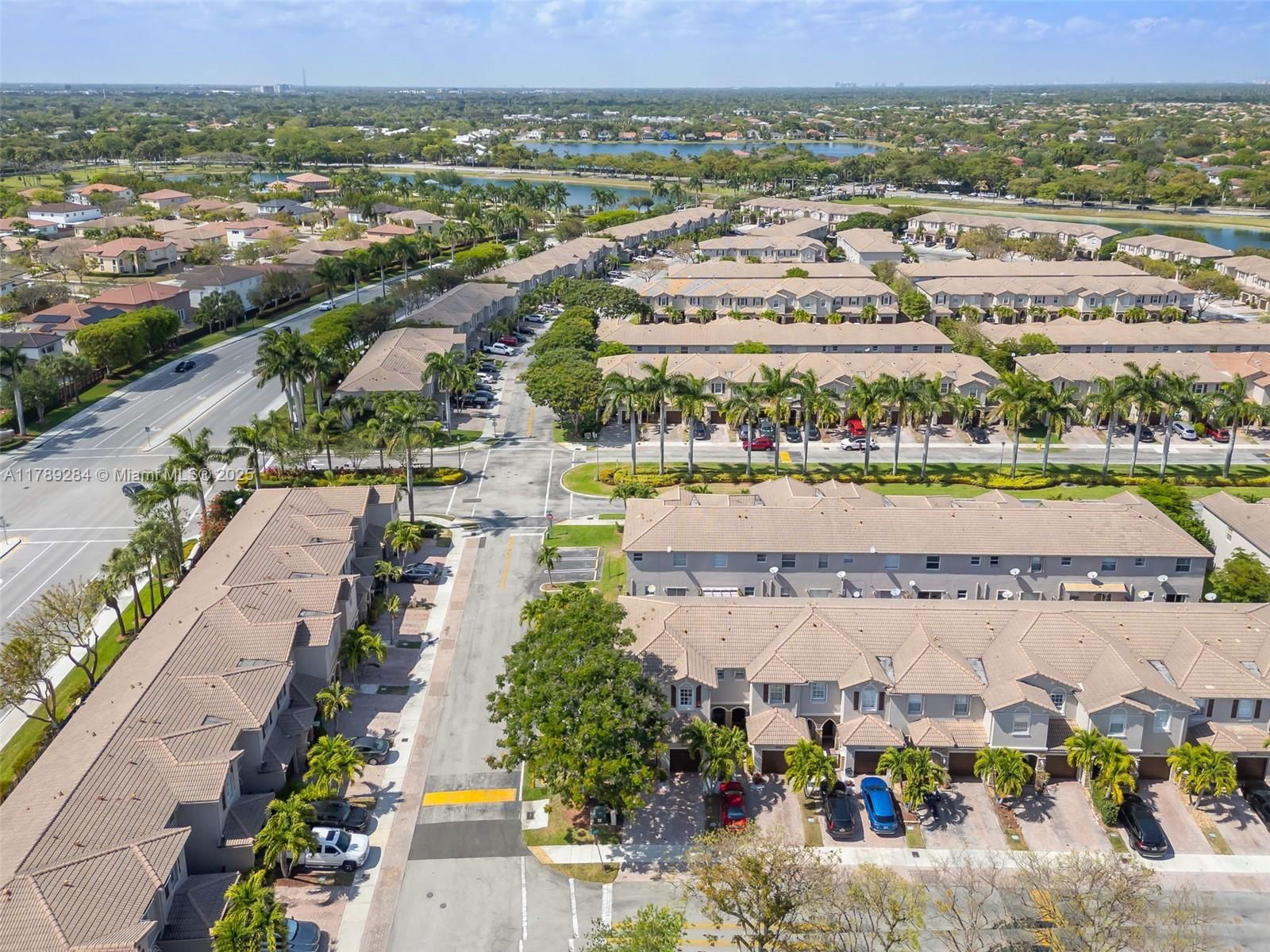 Real estate property located at 9371 221st Way, Miami-dade, Lakes By The Bay Cee, Cutler Bay, FL