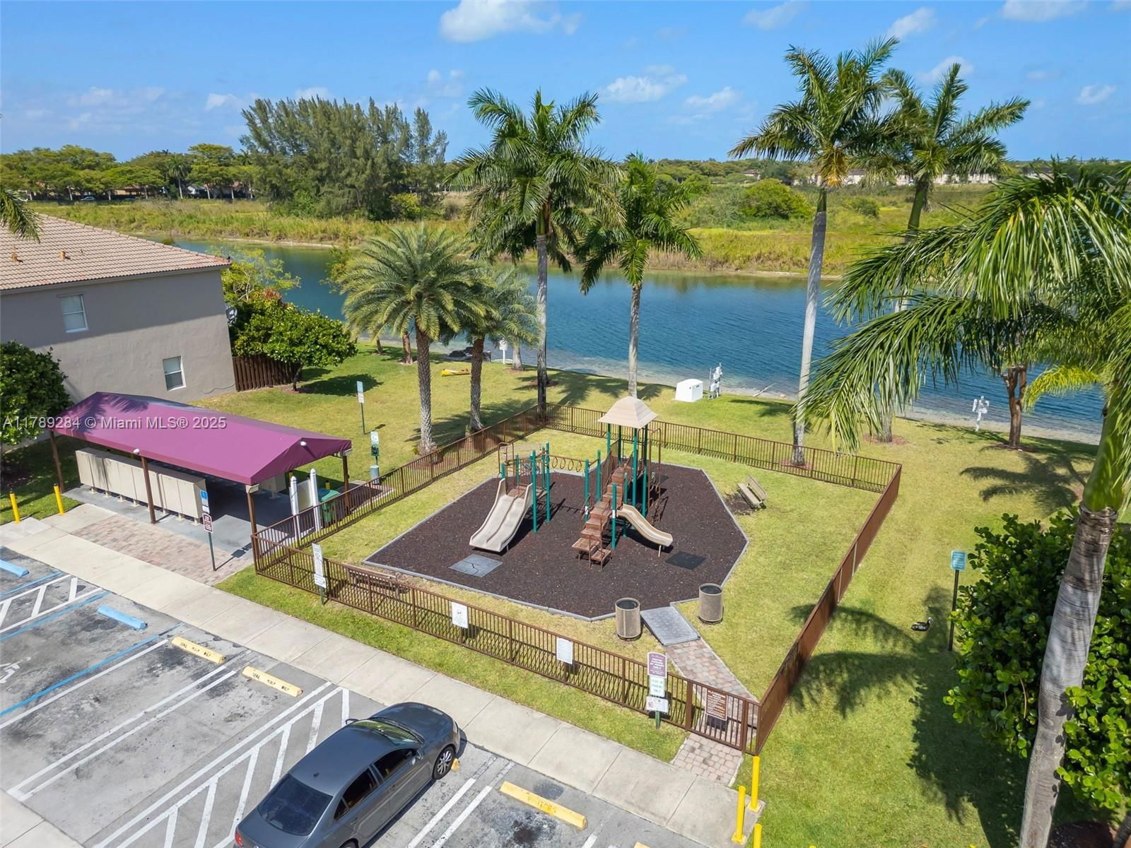 Real estate property located at 9371 221st Way, Miami-dade, Lakes By The Bay Cee, Cutler Bay, FL
