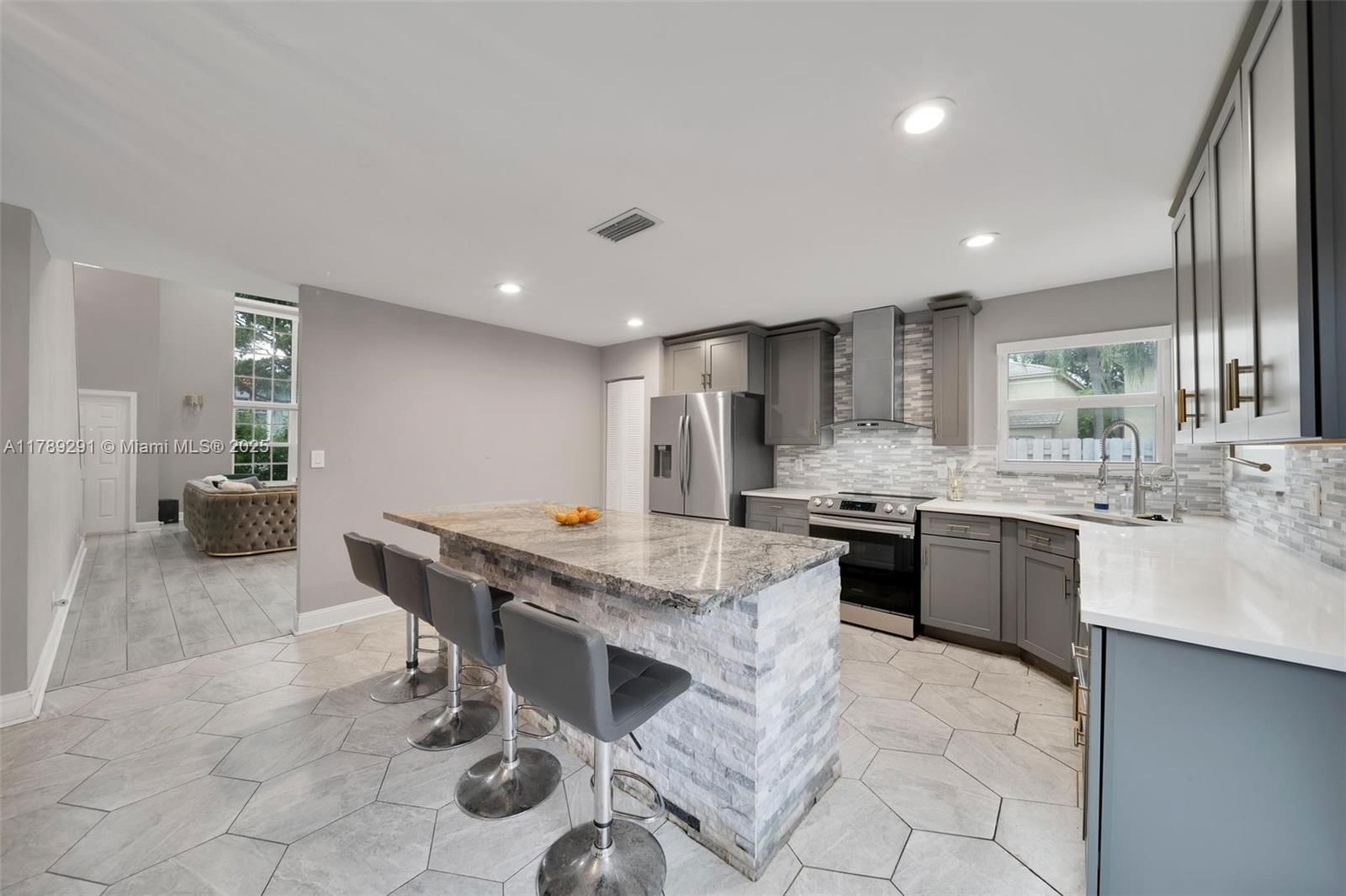 Real estate property located at 5498 45th Way, Broward, Winston Park Section Two-, Coconut Creek, FL