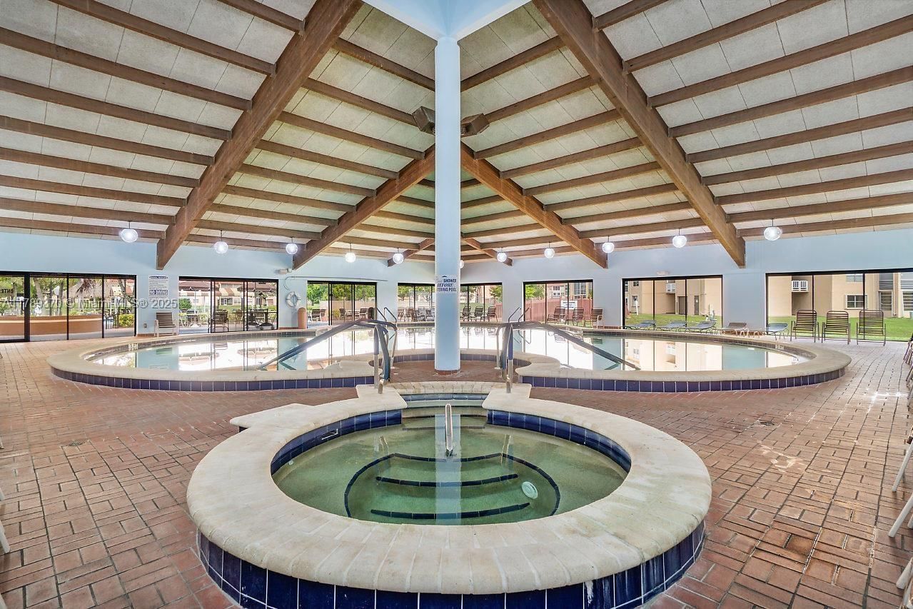 Real estate property located at 9681 Sunrise Lakes Blvd #209, Broward, Sunrise Lakes 136 Condo, Sunrise, FL