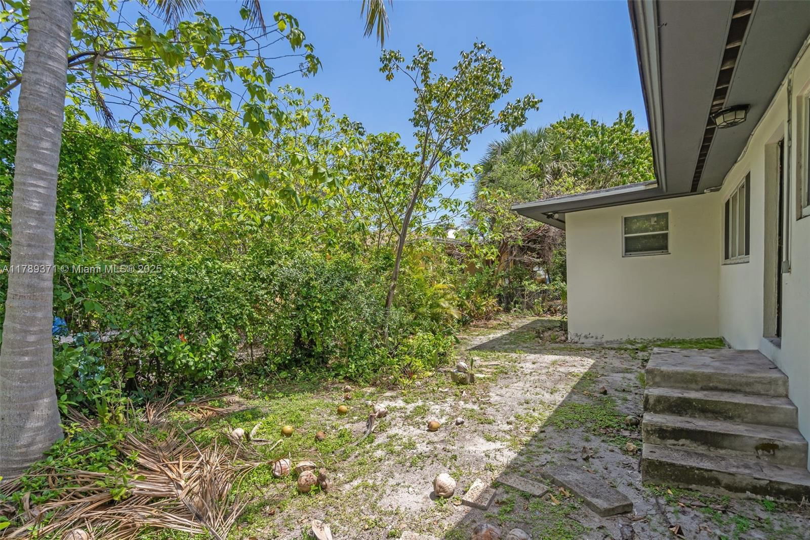 Real estate property located at 825 60th St, Miami-dade, Drillon Sub In Se1/4, Miami, FL