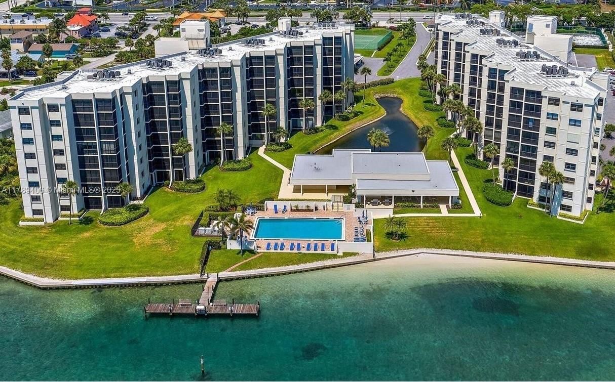Real estate property located at 19800 Sandpointe Bay Dr #506, Palm Beach, Sandpointe Bay Condo, Tequesta, FL