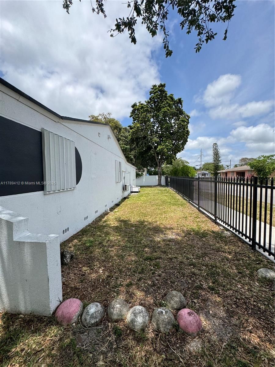Real estate property located at 1501 42nd St, Miami-dade, North Miami Estates, Miami, FL