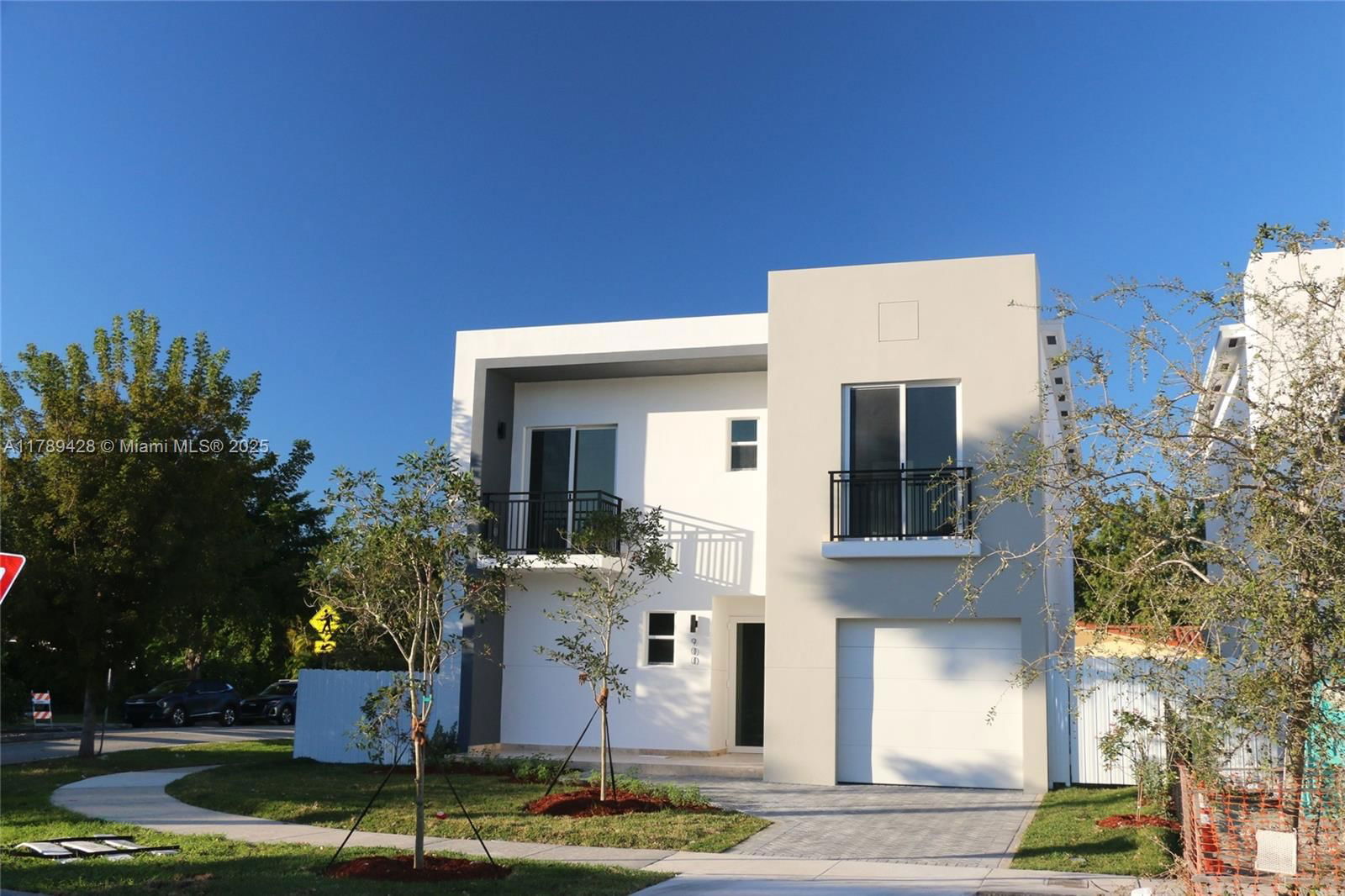 Real estate property located at 900 24th Rd, Miami-dade, Brickell Estates, Miami, FL