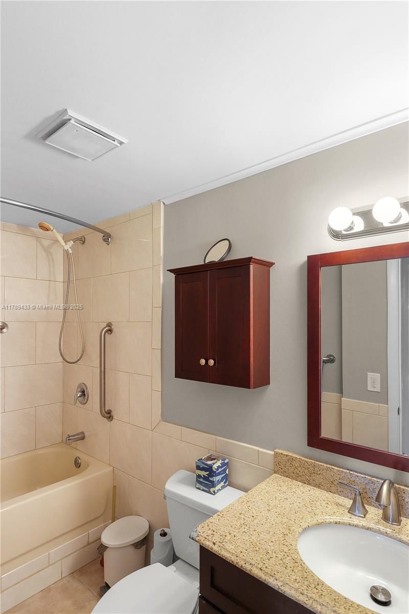 Real estate property located at 456 Grantham E #456, Broward, Grantham E Condo, Deerfield Beach, FL