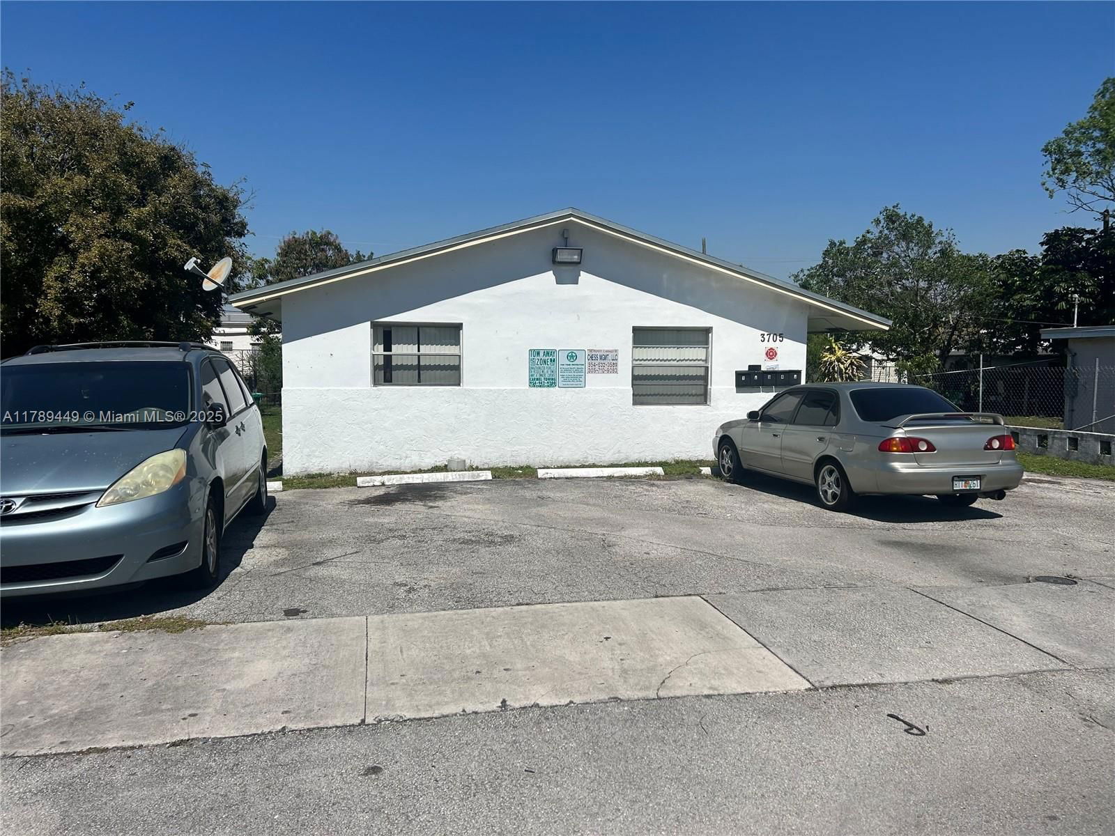 Real estate property located at 3705 13th Ct, Broward, Davie Boulevard Park, Fort Lauderdale, FL