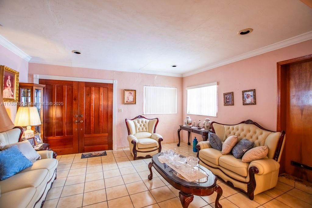 Real estate property located at 891 24th St, Miami-dade, Hialeah 13th Addn Amd Pl, Hialeah, FL