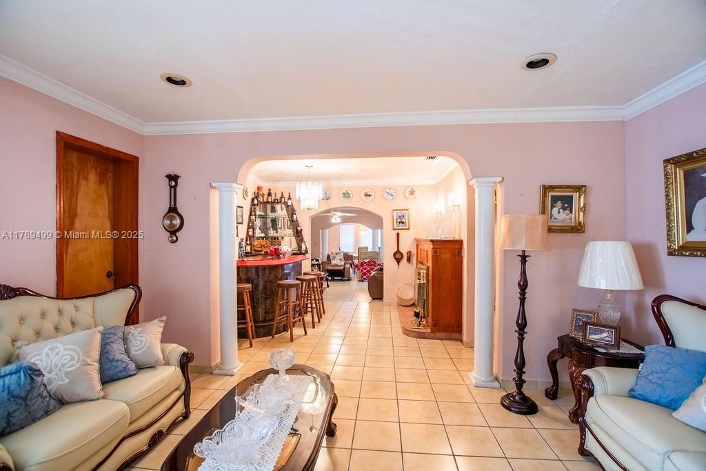 Real estate property located at 891 24th St, Miami-dade, Hialeah 13th Addn Amd Pl, Hialeah, FL