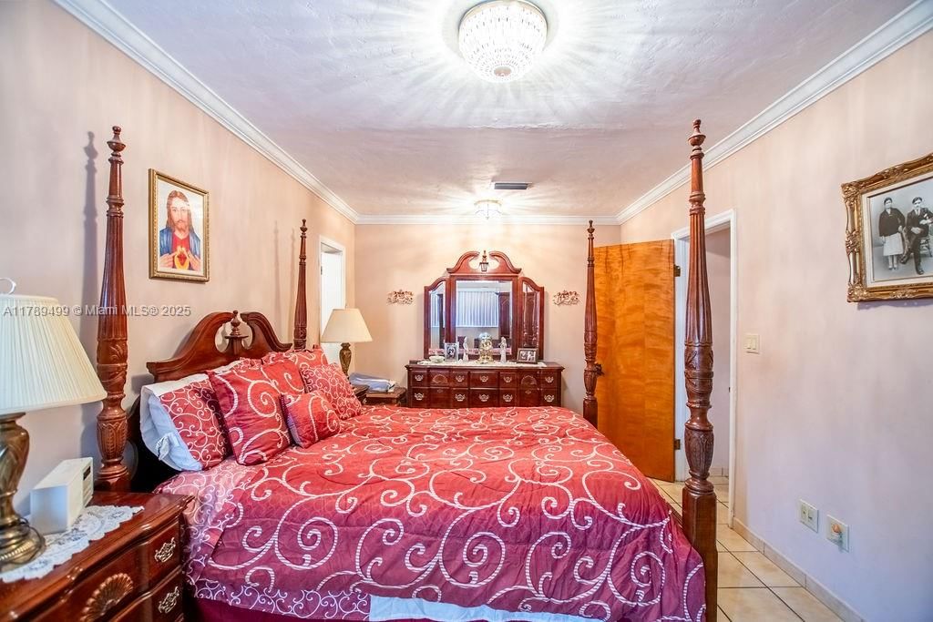 Real estate property located at 891 24th St, Miami-dade, Hialeah 13th Addn Amd Pl, Hialeah, FL
