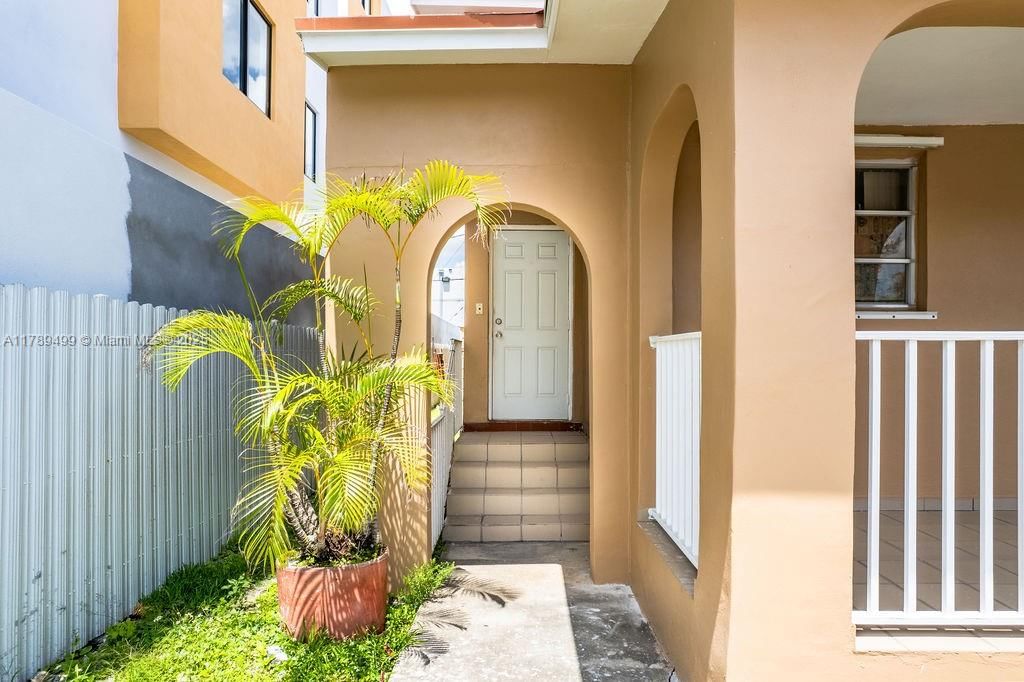 Real estate property located at 891 24th St, Miami-dade, Hialeah 13th Addn Amd Pl, Hialeah, FL