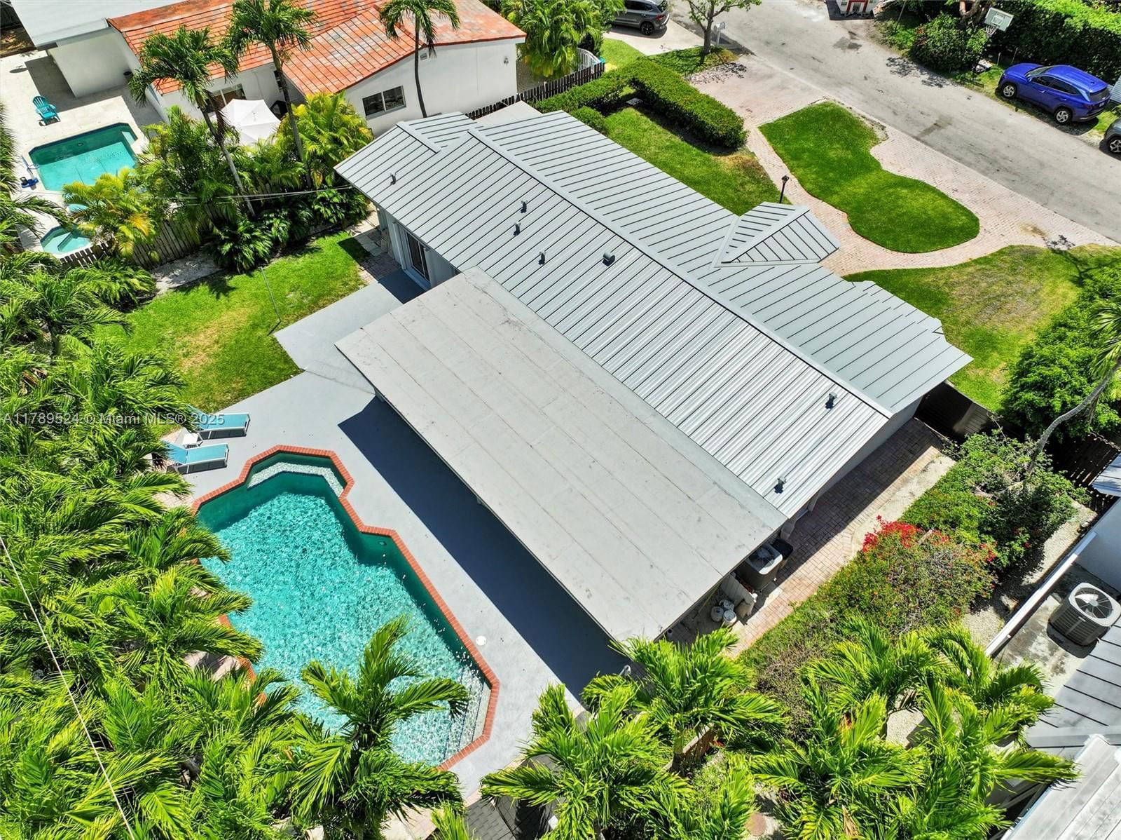 Real estate property located at 255 Ridgewood Rd, Miami-dade, Tropical Isle Homes Sub 4, Key Biscayne, FL
