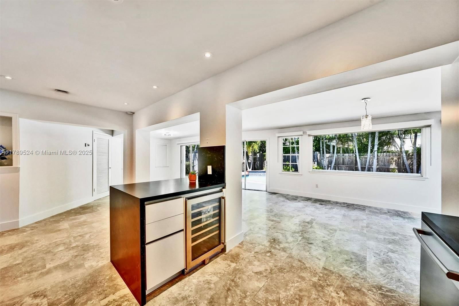 Real estate property located at 255 Ridgewood Rd, Miami-dade, Tropical Isle Homes Sub 4, Key Biscayne, FL