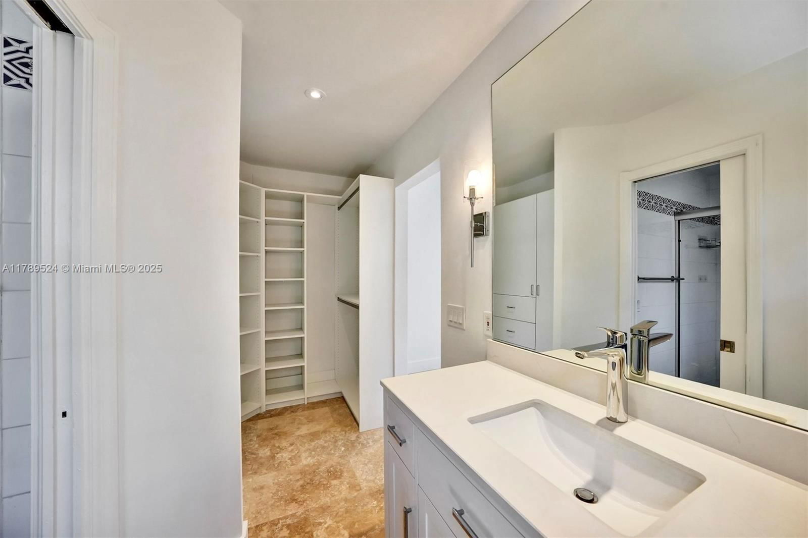 Real estate property located at 255 Ridgewood Rd, Miami-dade, Tropical Isle Homes Sub 4, Key Biscayne, FL