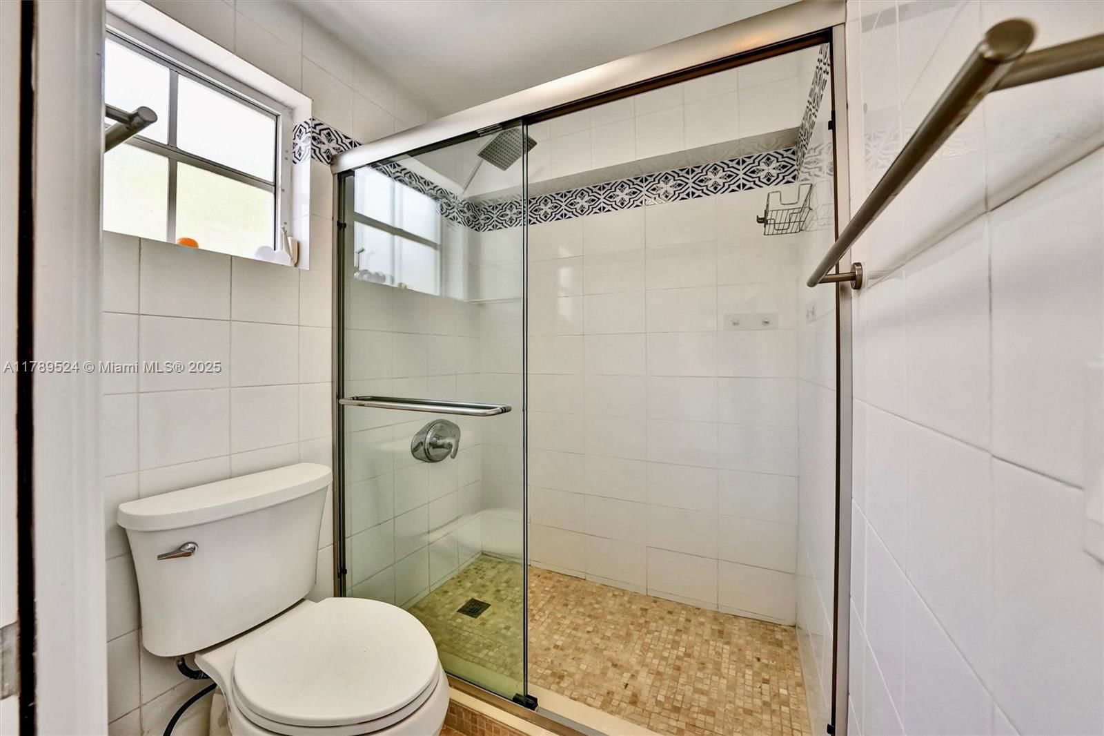 Real estate property located at 255 Ridgewood Rd, Miami-dade, Tropical Isle Homes Sub 4, Key Biscayne, FL
