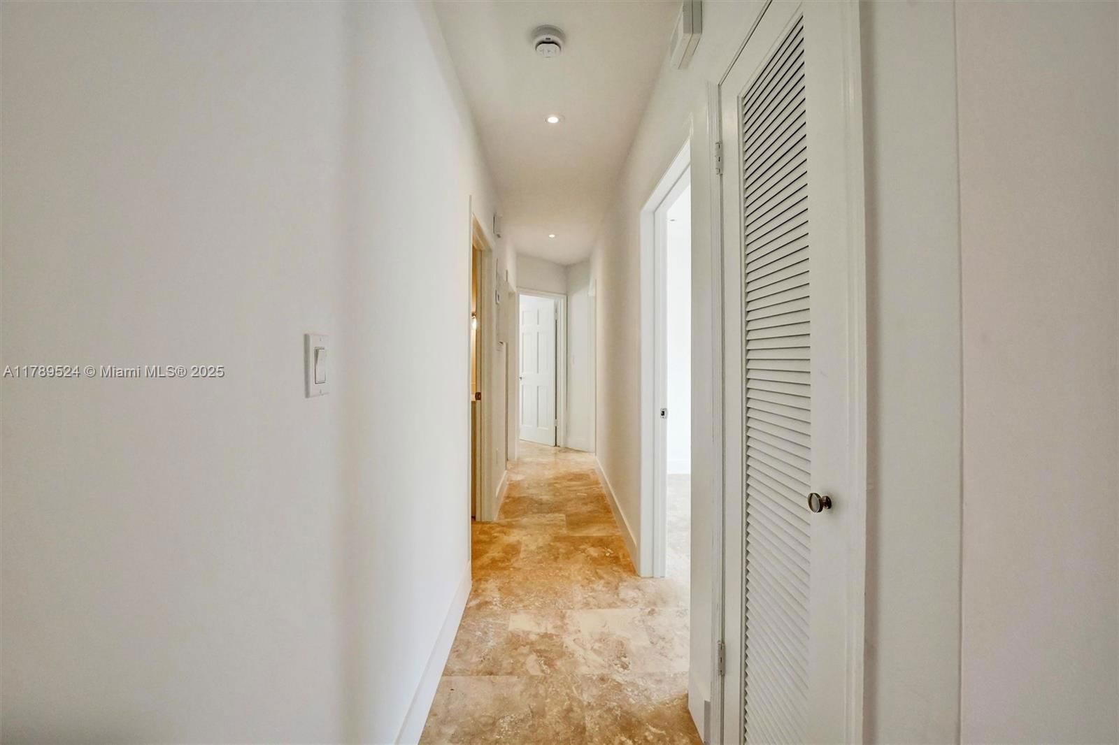 Real estate property located at 255 Ridgewood Rd, Miami-dade, Tropical Isle Homes Sub 4, Key Biscayne, FL