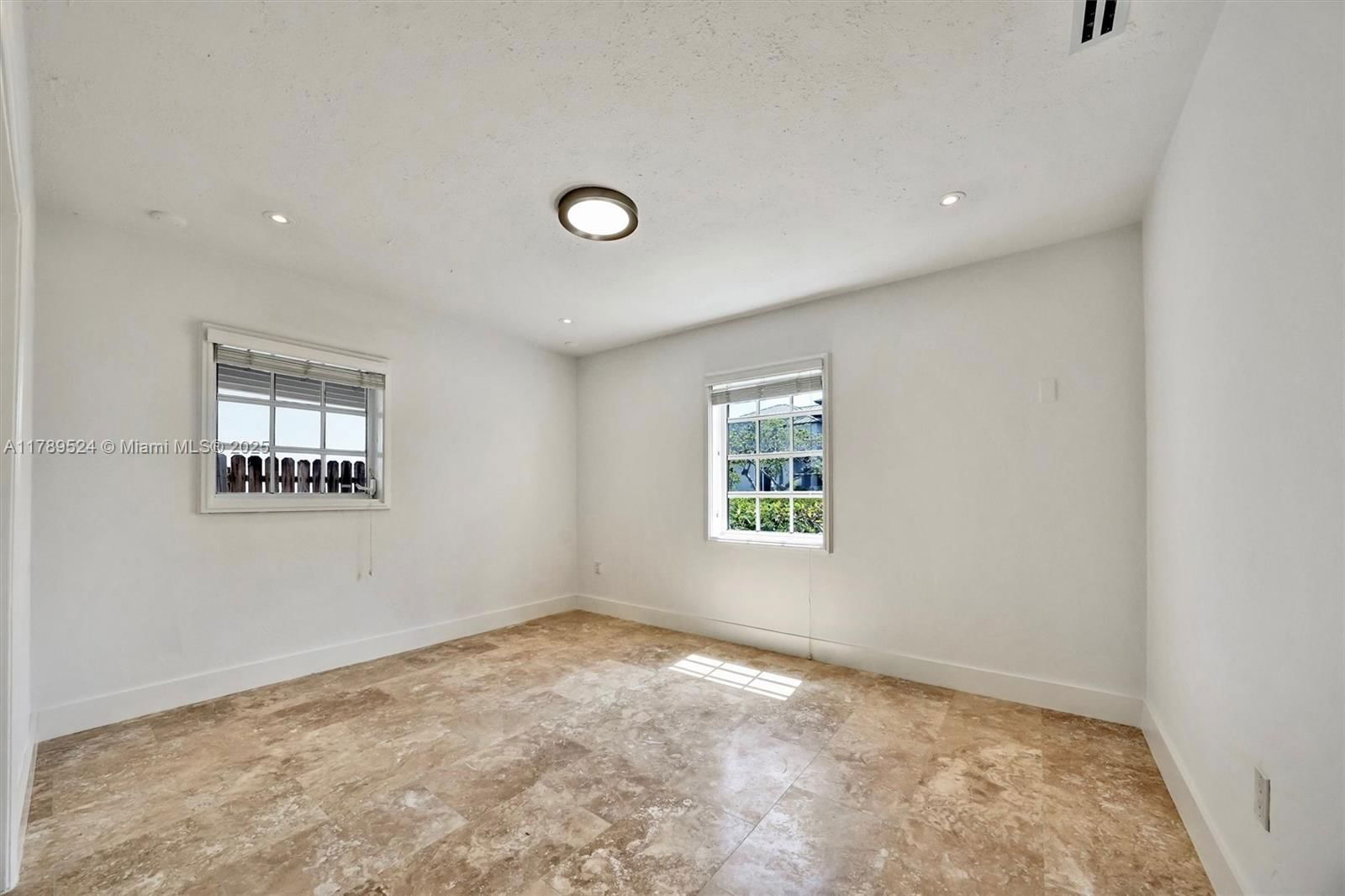Real estate property located at 255 Ridgewood Rd, Miami-dade, Tropical Isle Homes Sub 4, Key Biscayne, FL