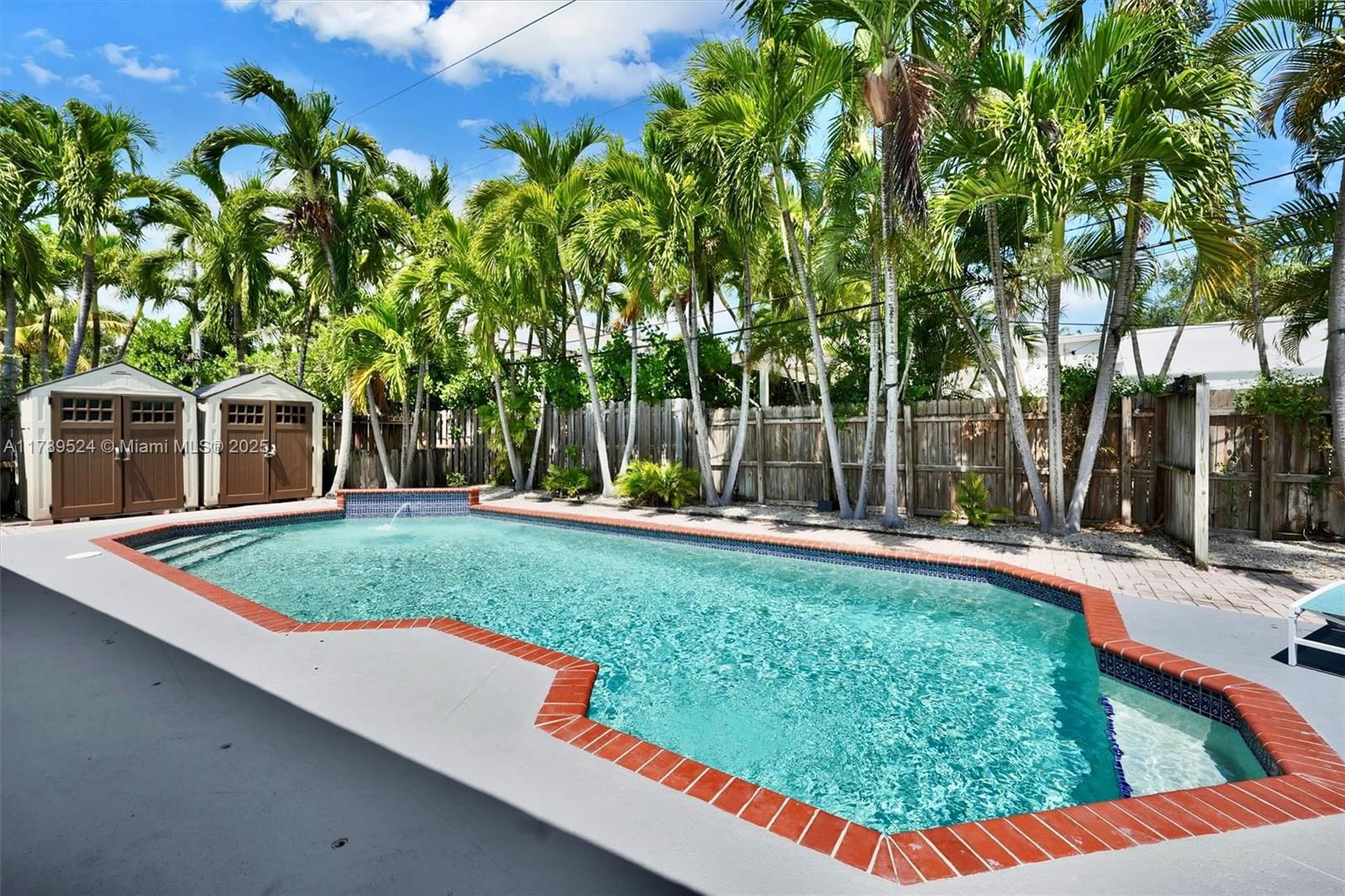 Real estate property located at 255 Ridgewood Rd, Miami-dade, Tropical Isle Homes Sub 4, Key Biscayne, FL