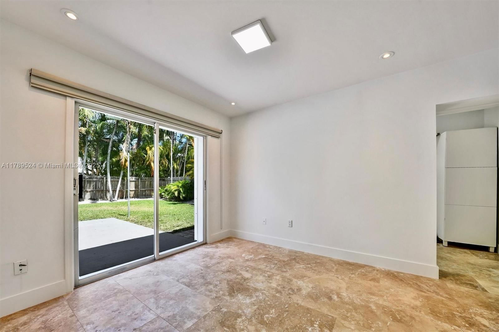 Real estate property located at 255 Ridgewood Rd, Miami-dade, Tropical Isle Homes Sub 4, Key Biscayne, FL