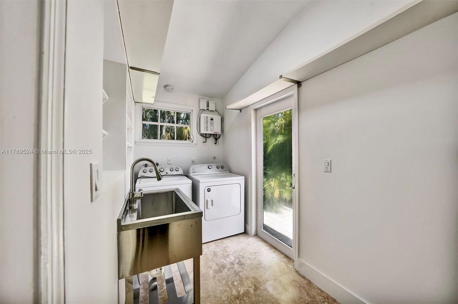 Real estate property located at 255 Ridgewood Rd, Miami-dade, Tropical Isle Homes Sub 4, Key Biscayne, FL
